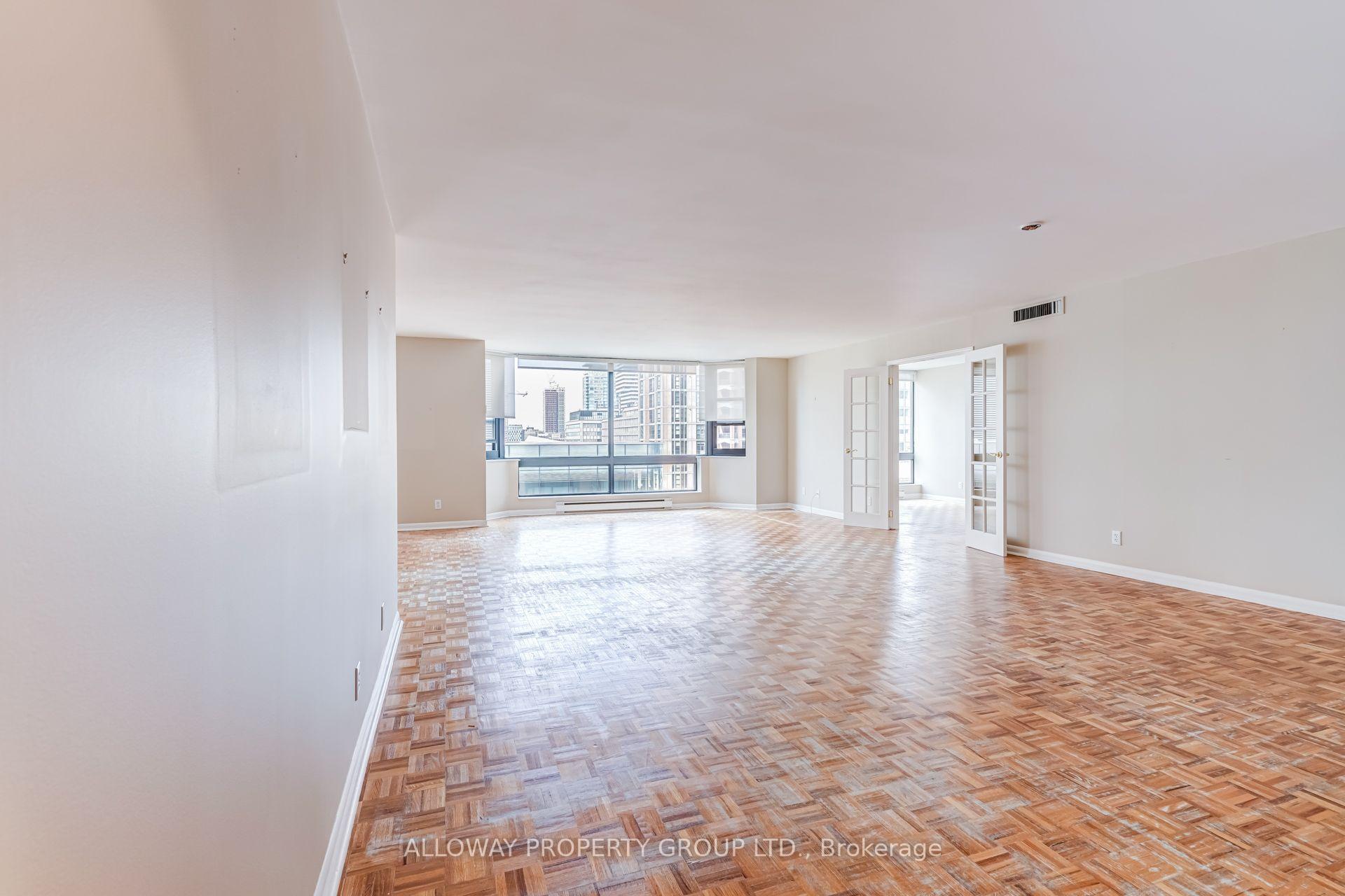Photo 5 of Unit 1305, 1166 Bay Street, Toronto, Bay Street Corridor — HOMEH