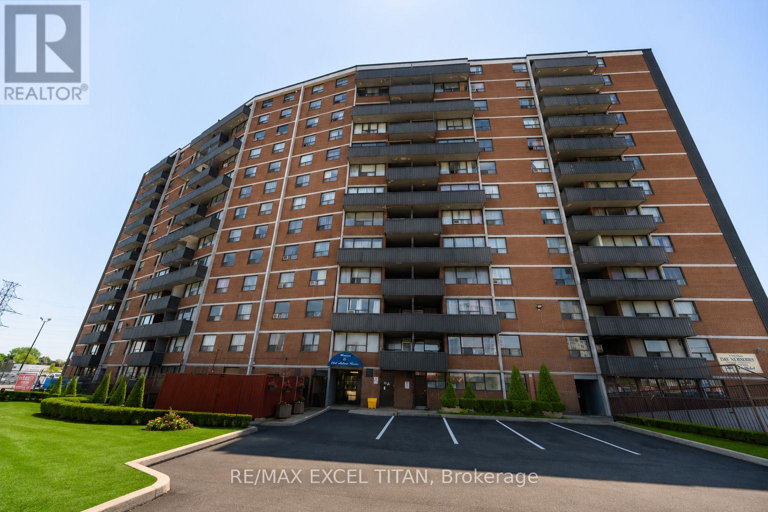 Front of Unit 1202, 1385 Midland Avenue