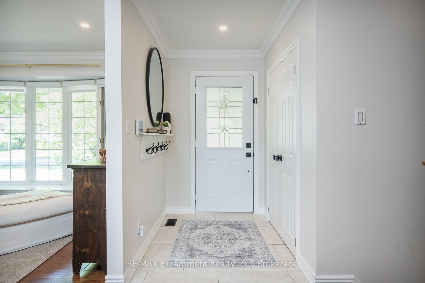 Photo 3 of 5410 Clive Crescent, Burlington, Appleby — HOMEH