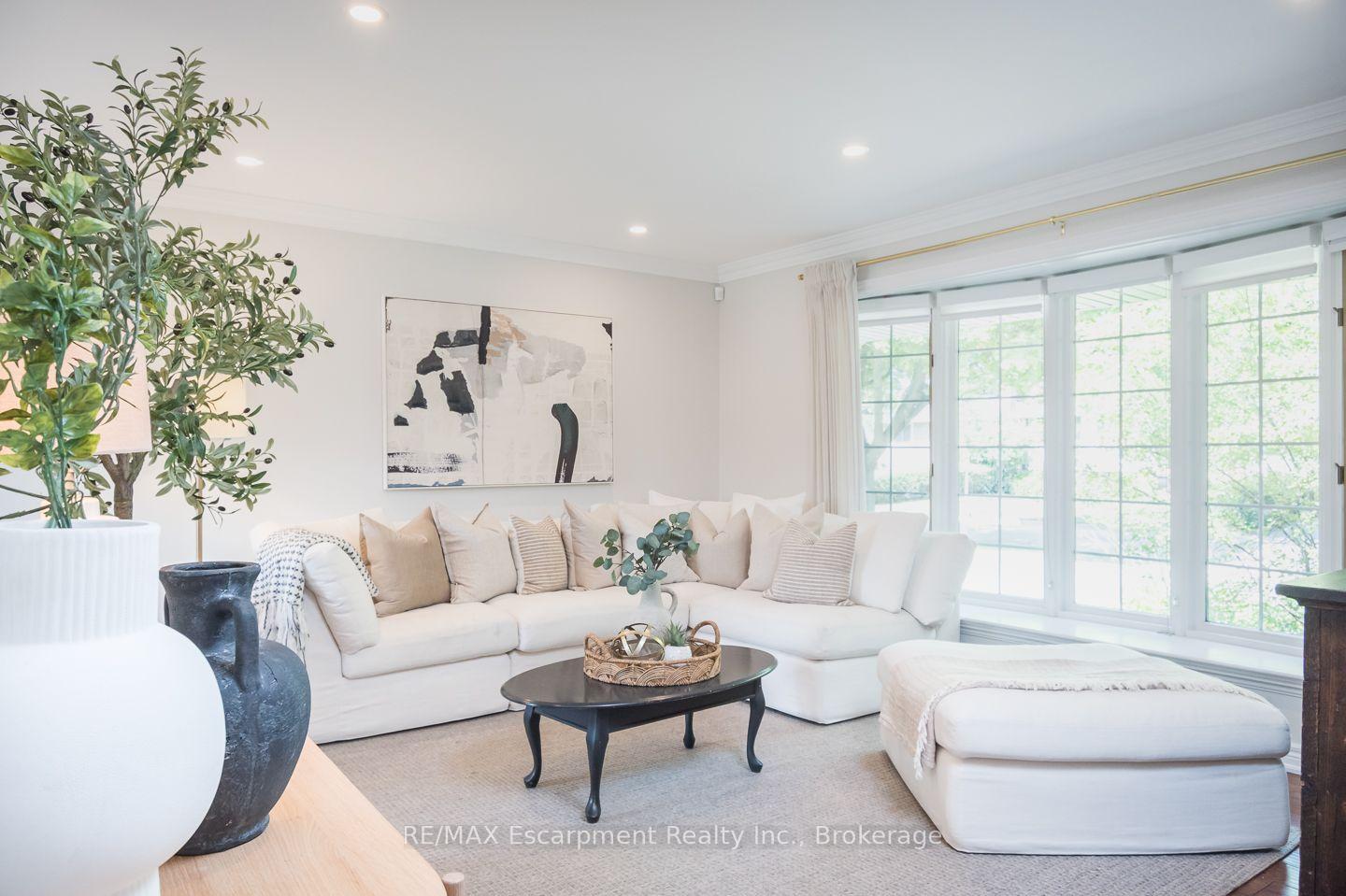 Photo 6 of 5410 Clive Crescent, Burlington, Appleby — HOMEH