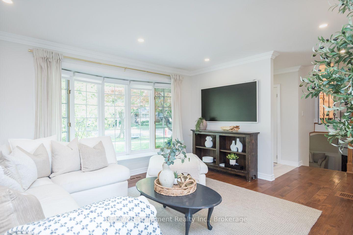 Photo 7 of 5410 Clive Crescent, Burlington, Appleby — HOMEH
