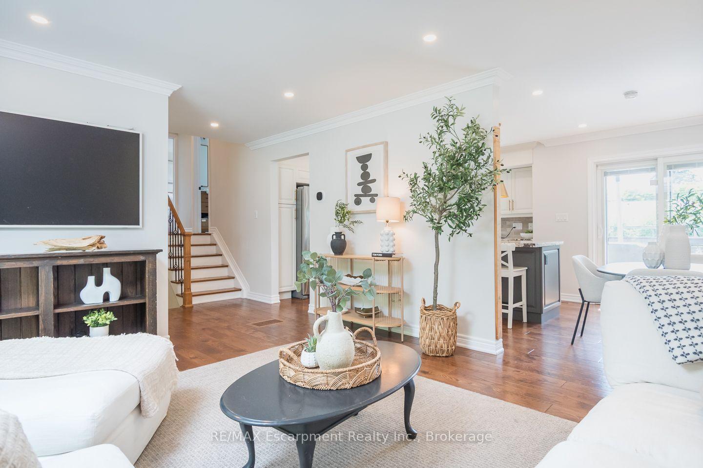 Photo 9 of 5410 Clive Crescent, Burlington, Appleby — HOMEH