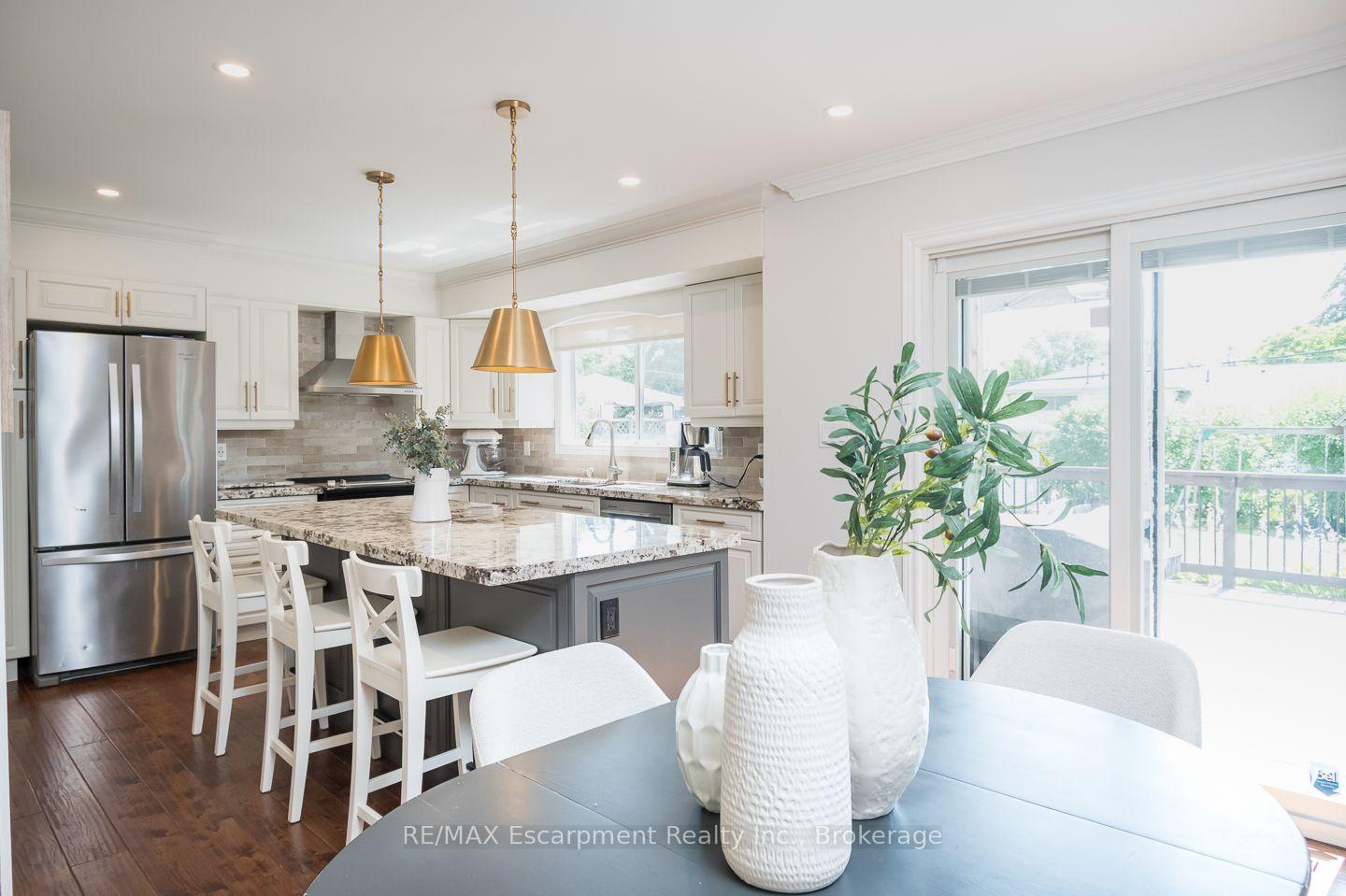 Photo 11 of 5410 Clive Crescent, Burlington, Appleby — HOMEH