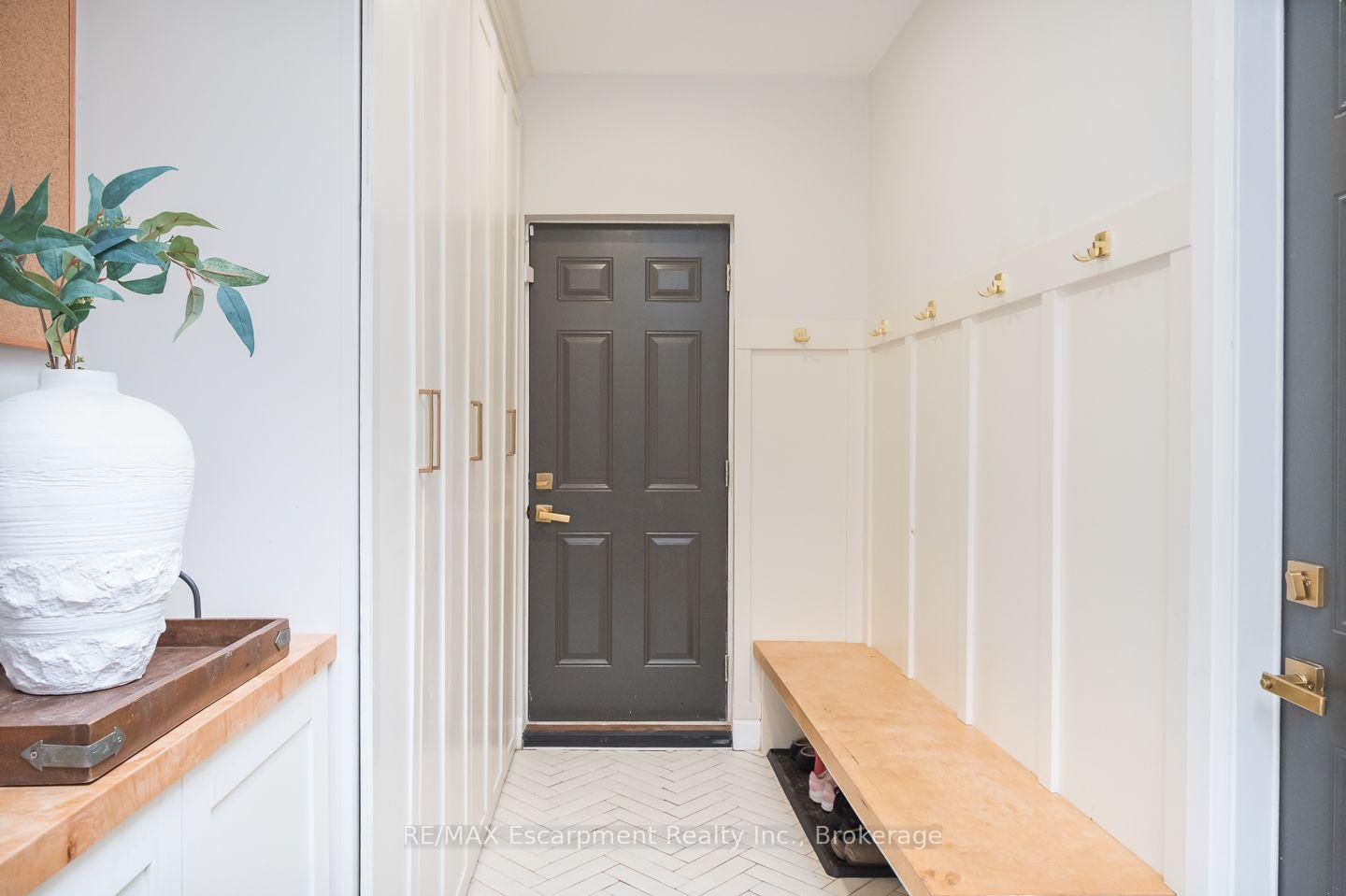 Photo 16 of 5410 Clive Crescent, Burlington, Appleby — HOMEH