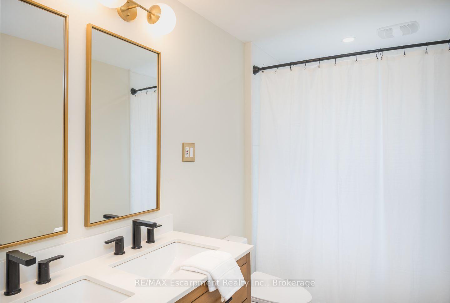 Photo 22 of 5410 Clive Crescent, Burlington, Appleby — HOMEH