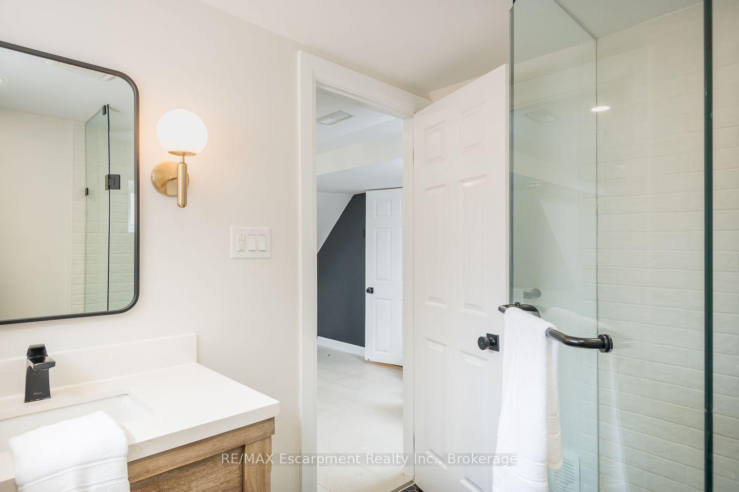 Photo 32 of 5410 Clive Crescent, Burlington, Appleby — HOMEH