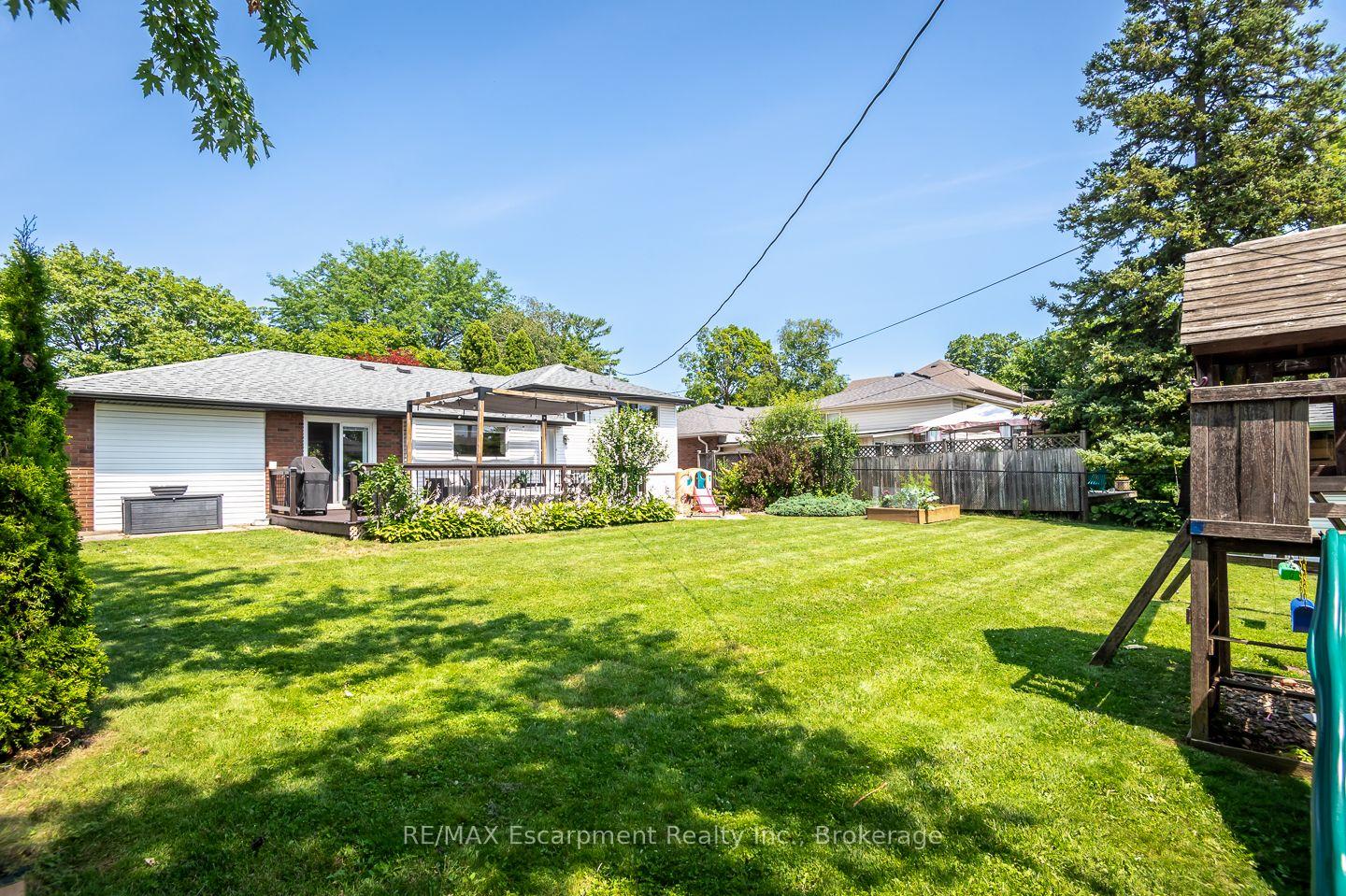 Photo 37 of 5410 Clive Crescent, Burlington, Appleby — HOMEH