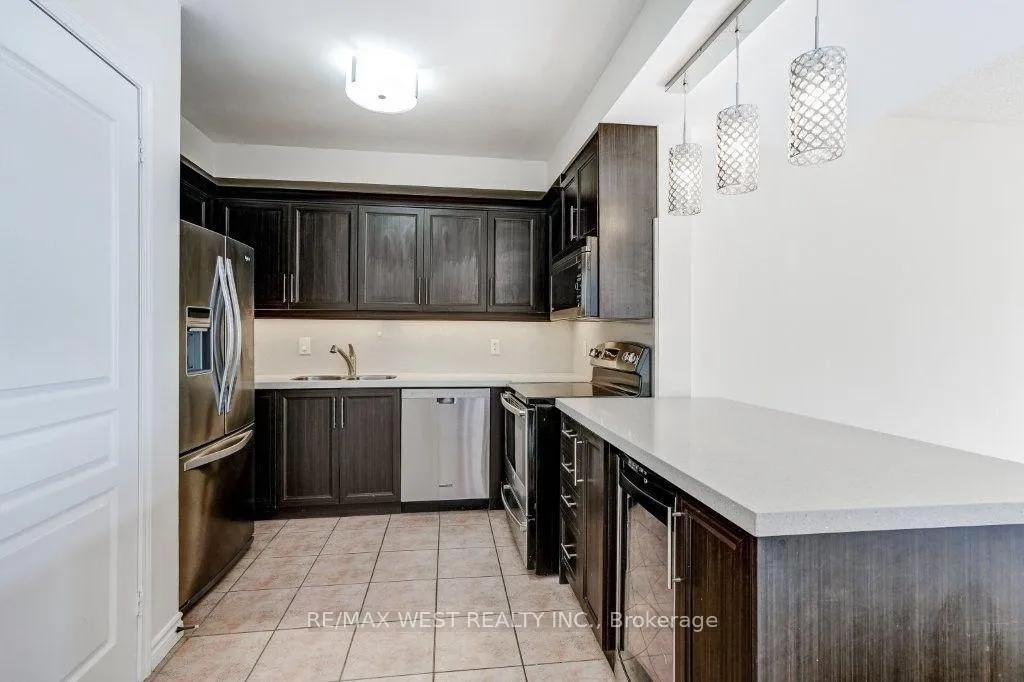Photo 6 of Unit 1606, 200 Burnhamthorpe Road E, Mississauga, Mississauga Valleys — HOMEH
