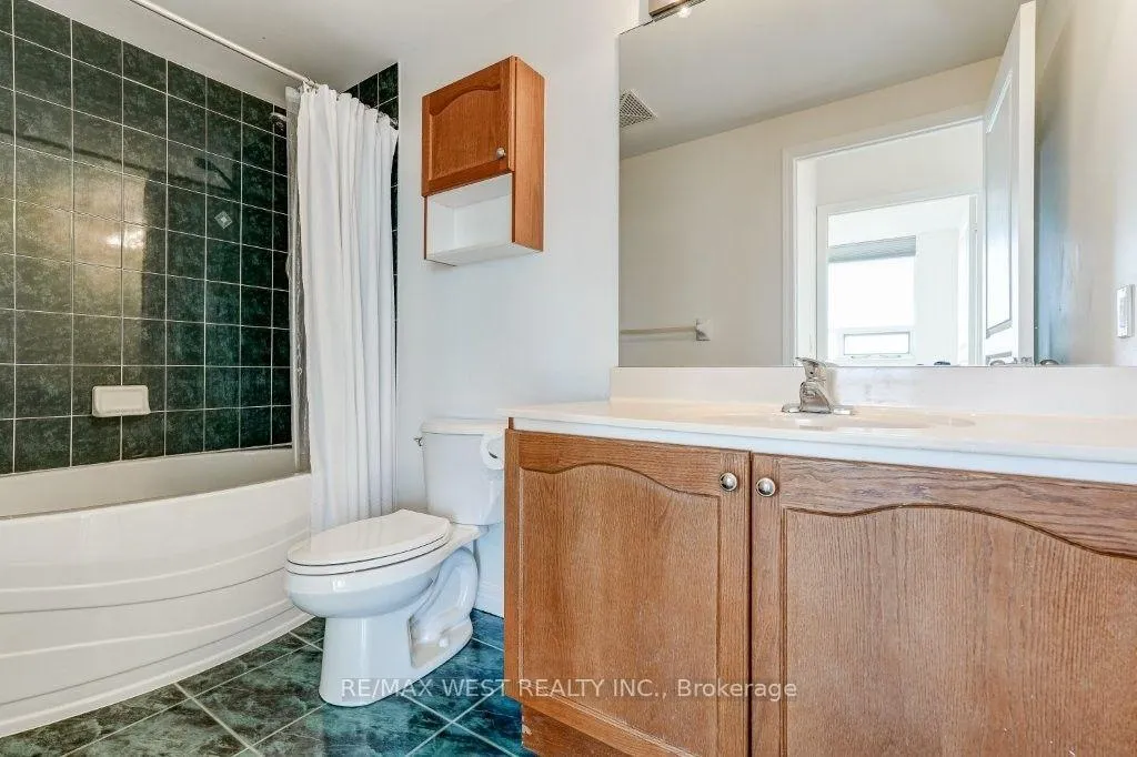 Photo 16 of Unit 1606, 200 Burnhamthorpe Road E, Mississauga, Mississauga Valleys — HOMEH