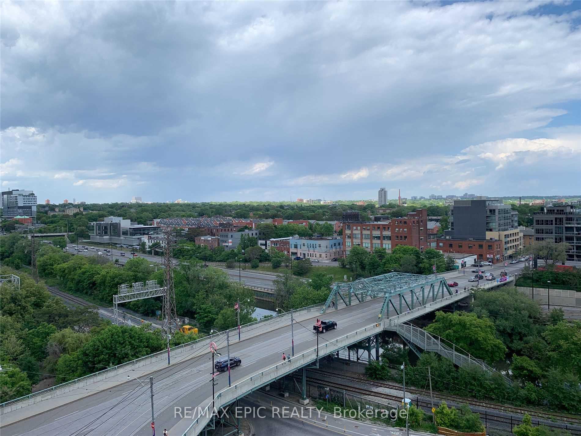 Photo 2 of Unit 1003, 51 Trolley Crescent, Toronto, Moss Park — HOMEH