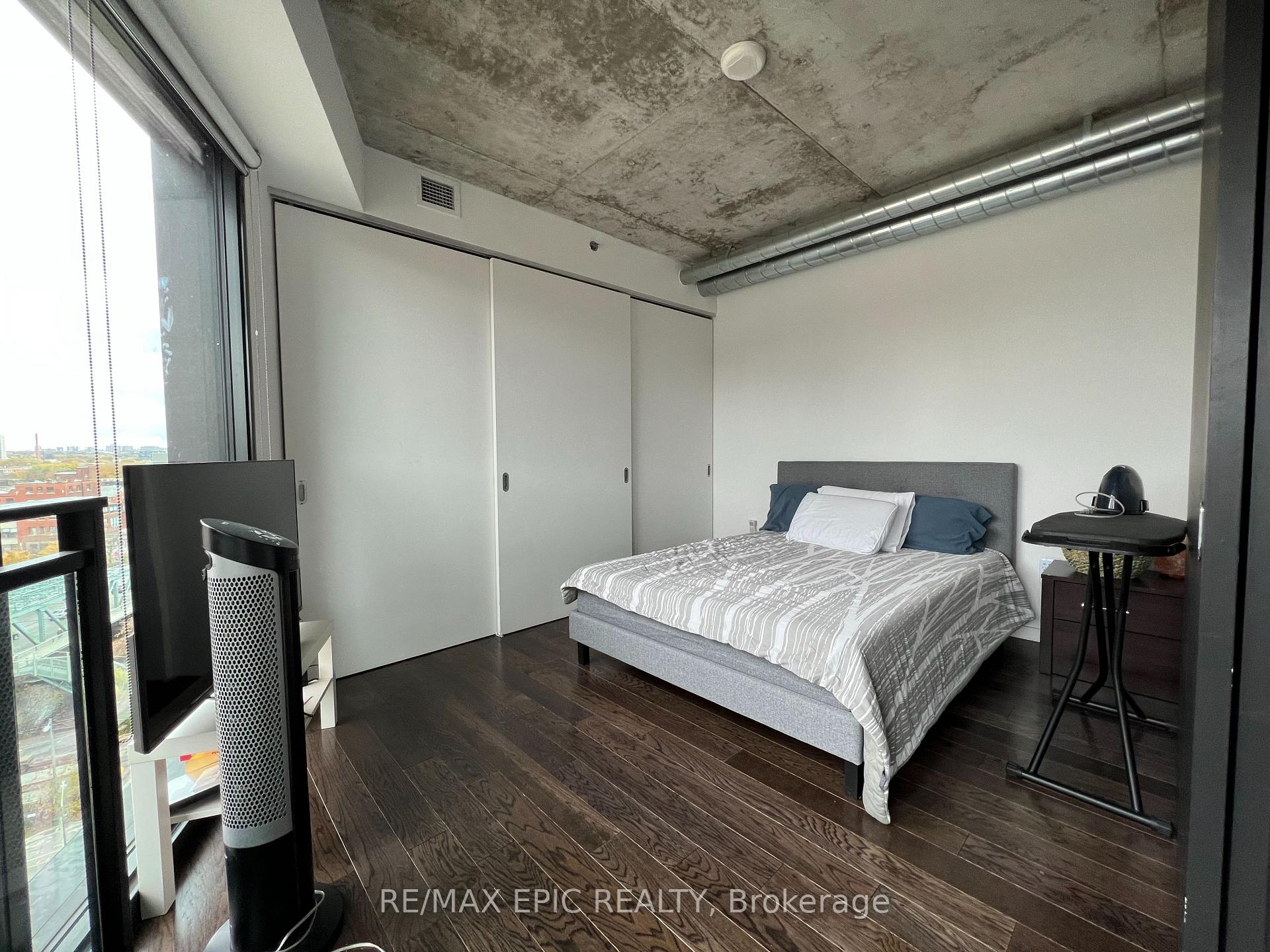 Photo 5 of Unit 1003, 51 Trolley Crescent, Toronto, Moss Park — HOMEH