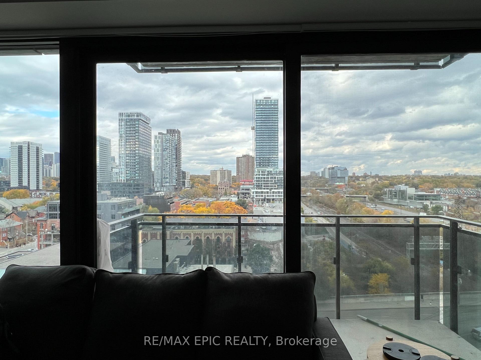 Photo 8 of Unit 1003, 51 Trolley Crescent, Toronto, Moss Park — HOMEH