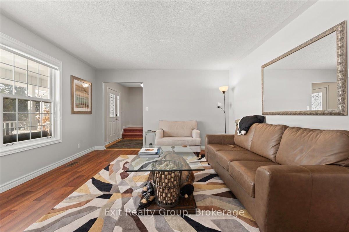 Photo 6 of 22 Willow Point Road, Brighton, Rural Brighton — HOMEH