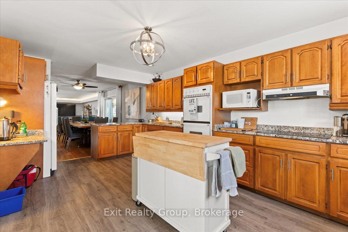 Photo 11 of 22 Willow Point Road, Brighton, Rural Brighton — HOMEH