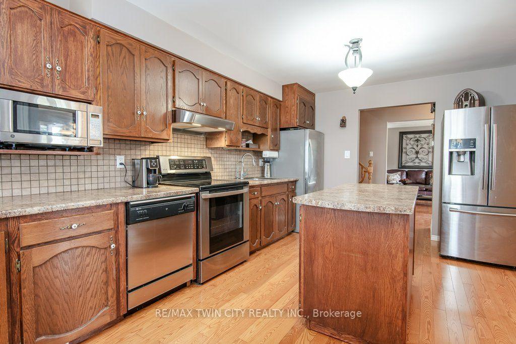 Photo 19 of 108 Queensway Drive, Woolwich — HOMEH