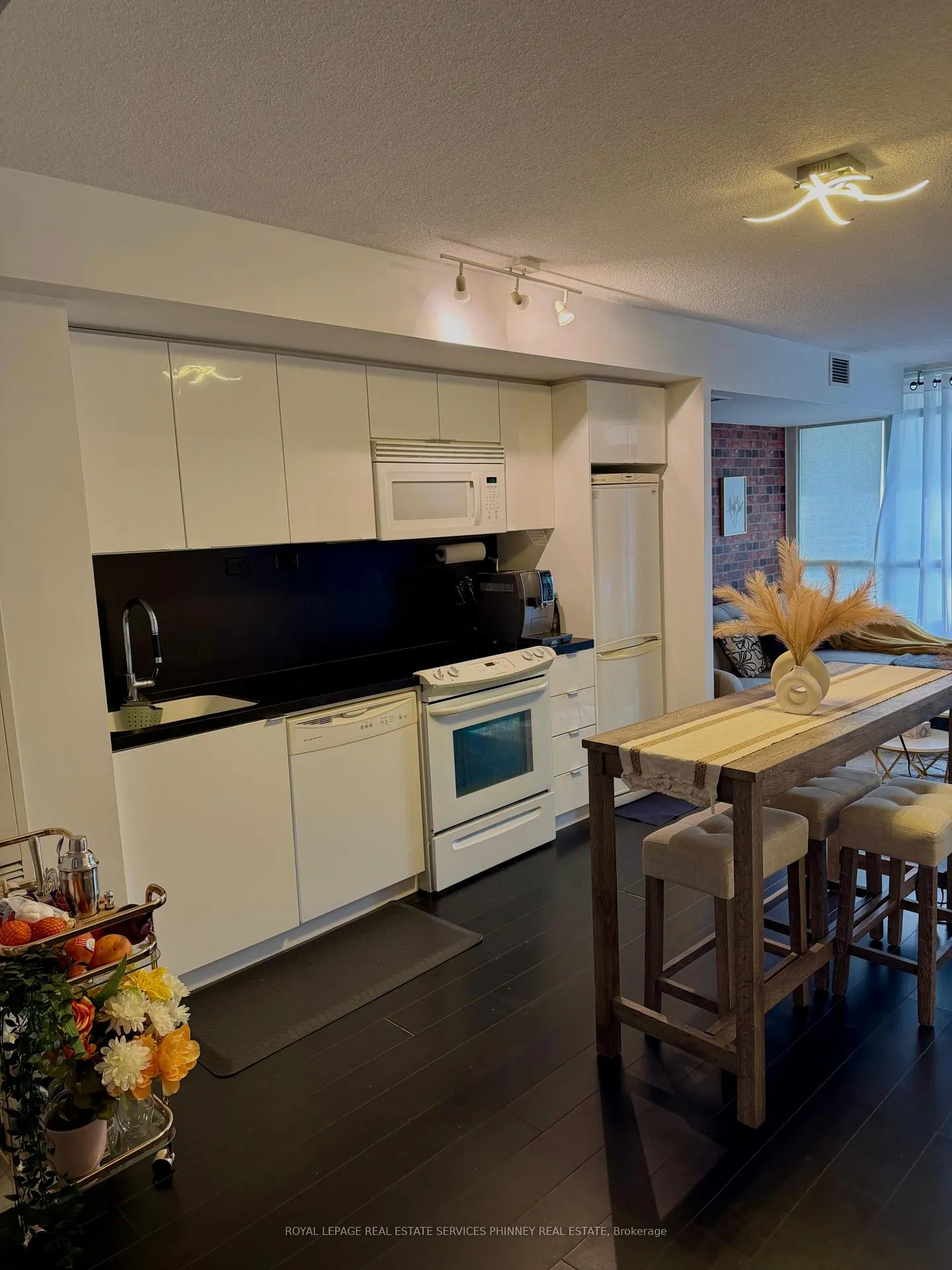 Photo 2 of Unit 651, 10 Capreol Court, Toronto, Waterfront Communities — HOMEH