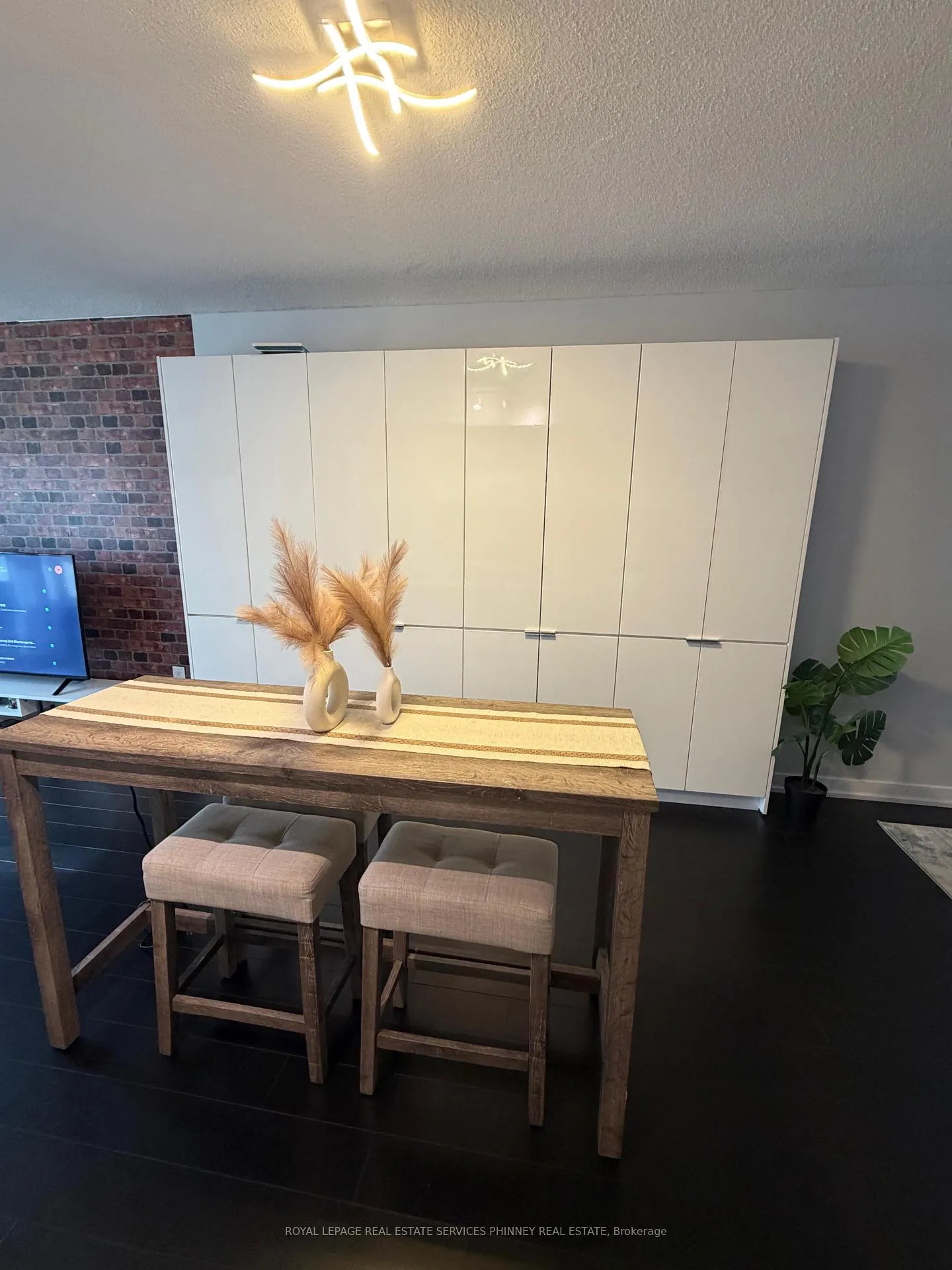Photo 3 of Unit 651, 10 Capreol Court, Toronto, Waterfront Communities — HOMEH