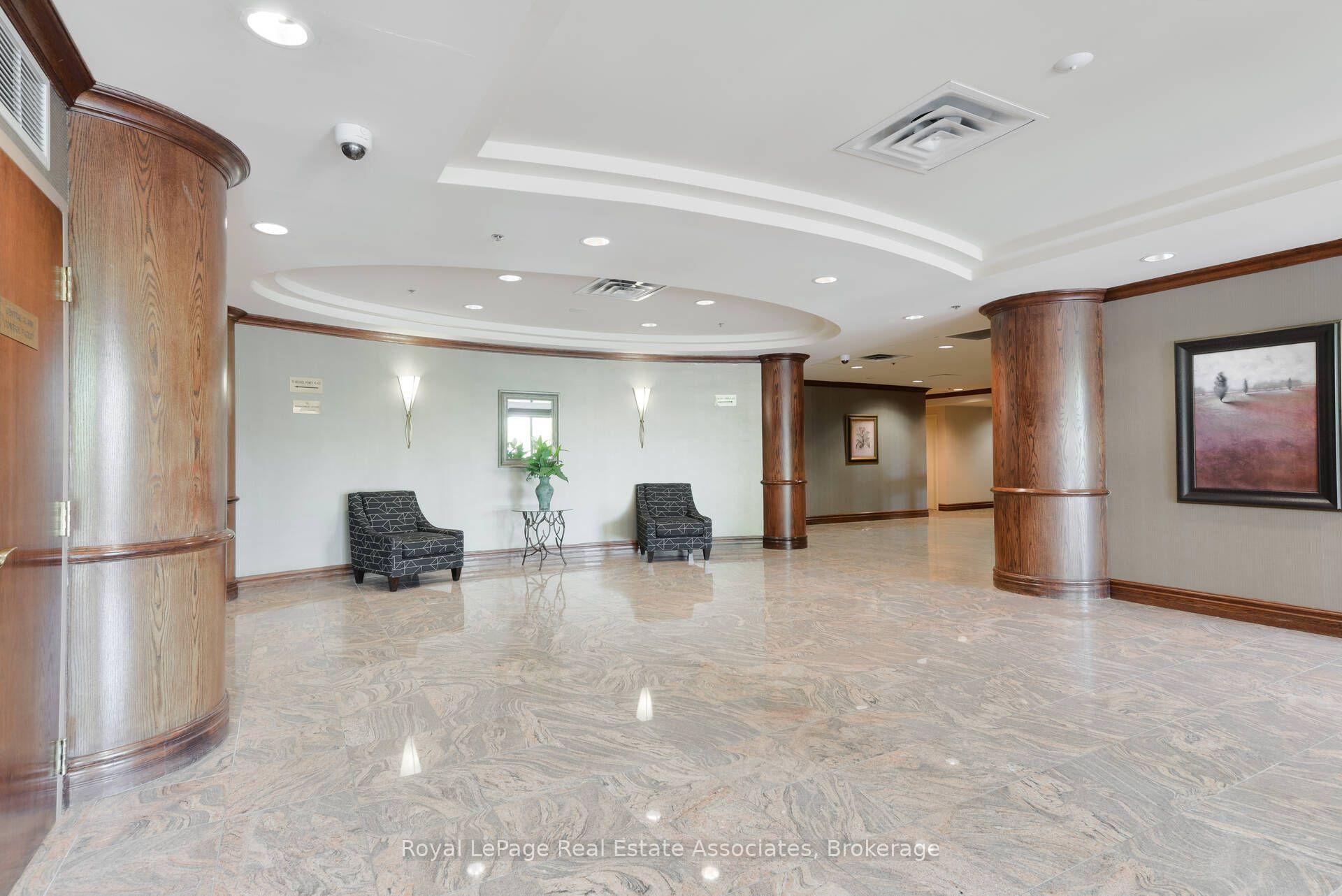 Photo 5 of Unit 306, 11 Michael Power Place, Etobicoke, Islington-City Centre West — HOMEH