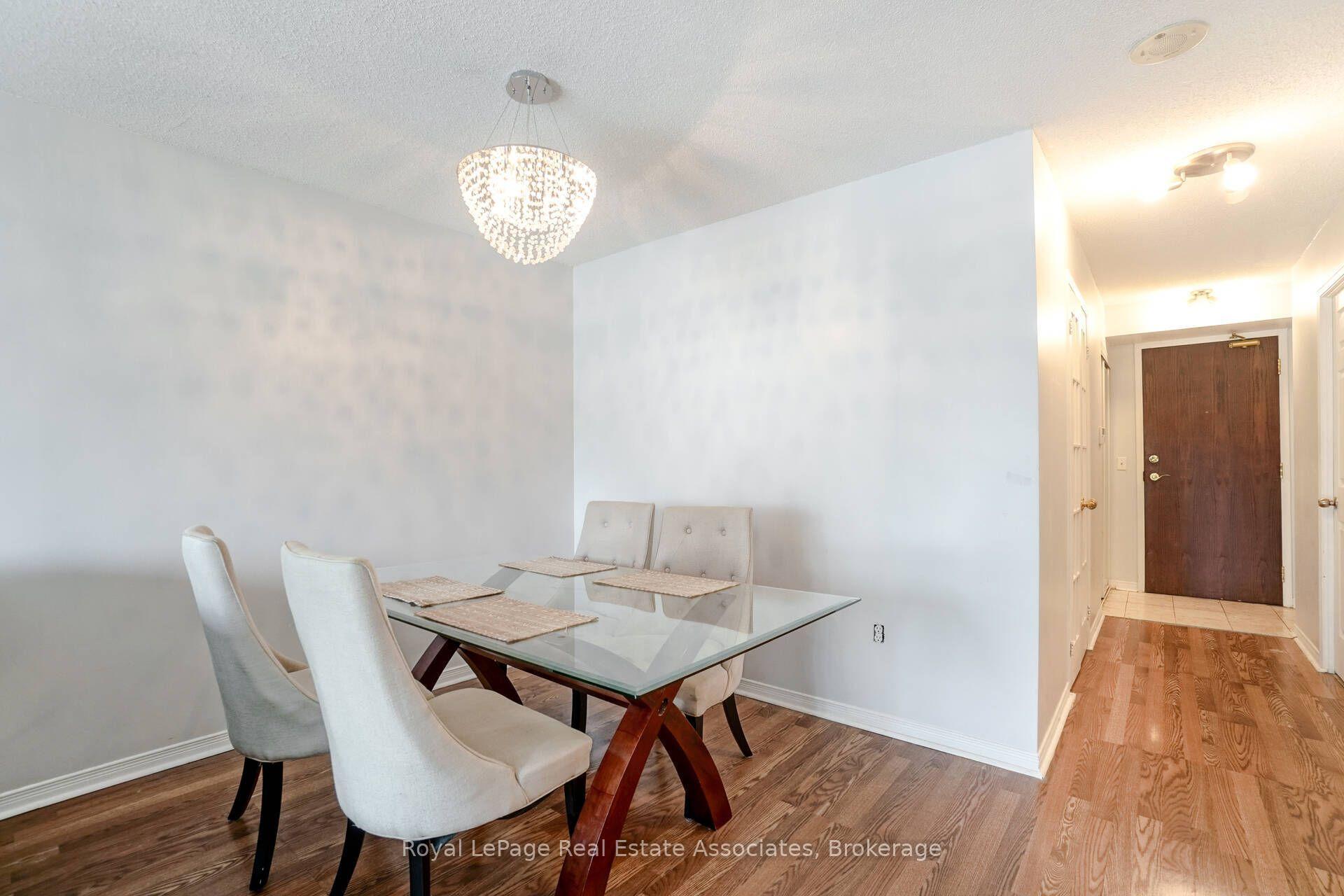 Photo 10 of Unit 306, 11 Michael Power Place, Etobicoke, Islington-City Centre West — HOMEH