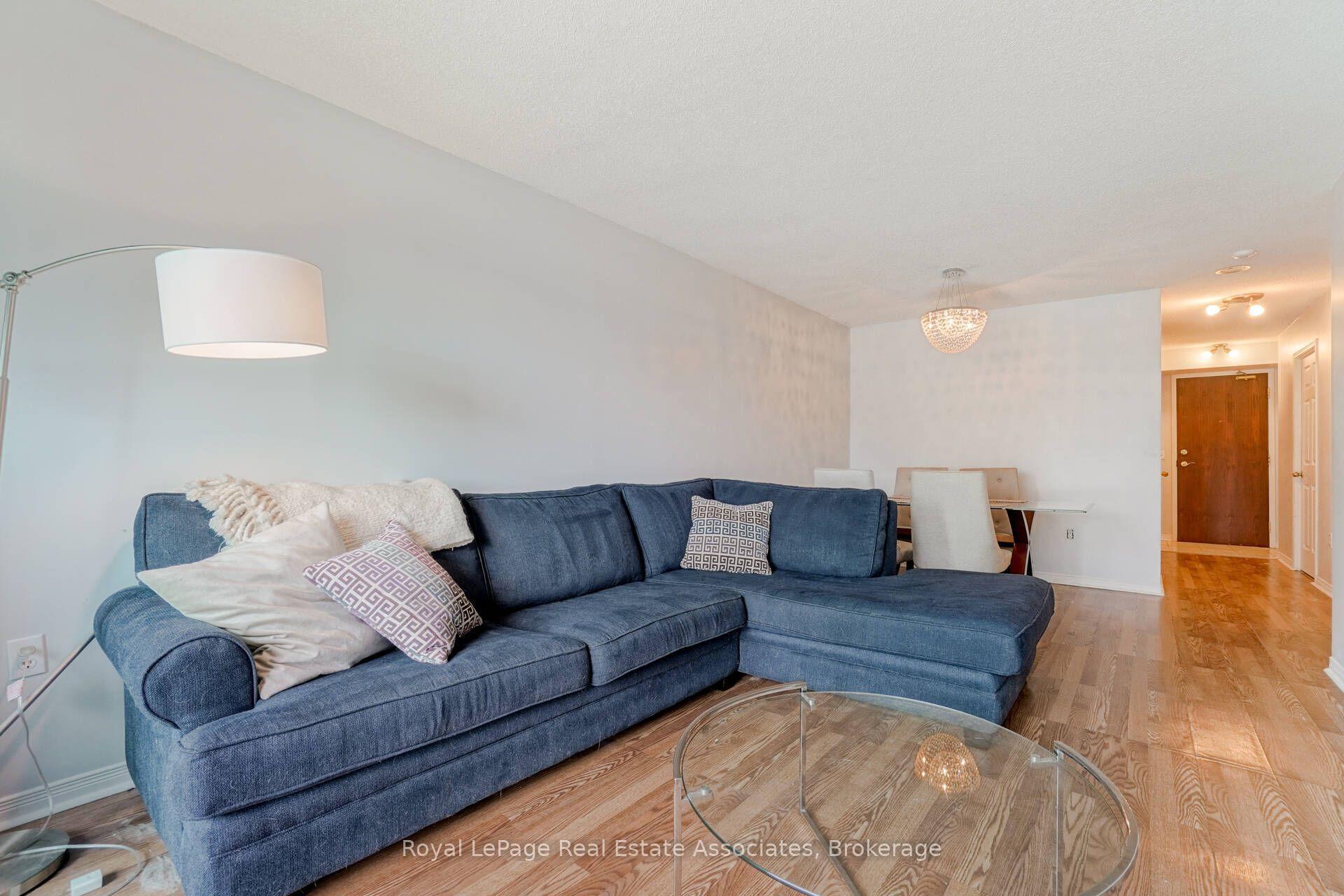 Photo 12 of Unit 306, 11 Michael Power Place, Etobicoke, Islington-City Centre West — HOMEH