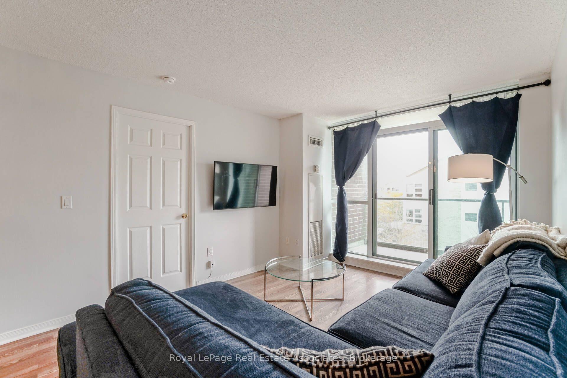 Photo 14 of Unit 306, 11 Michael Power Place, Etobicoke, Islington-City Centre West — HOMEH
