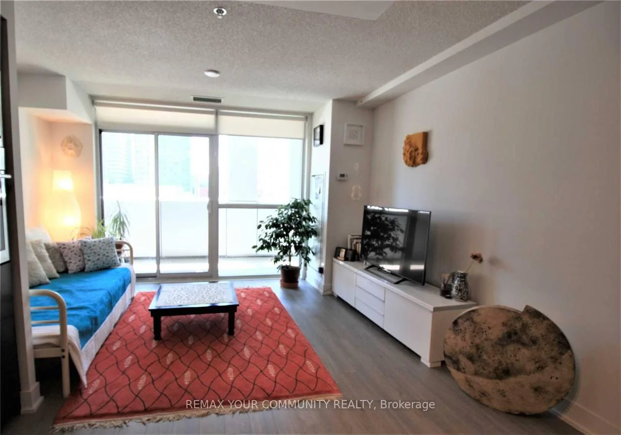 Photo 12 of Unit 913, 318 Richmond Street W, Toronto, Waterfront Communities — HOMEH