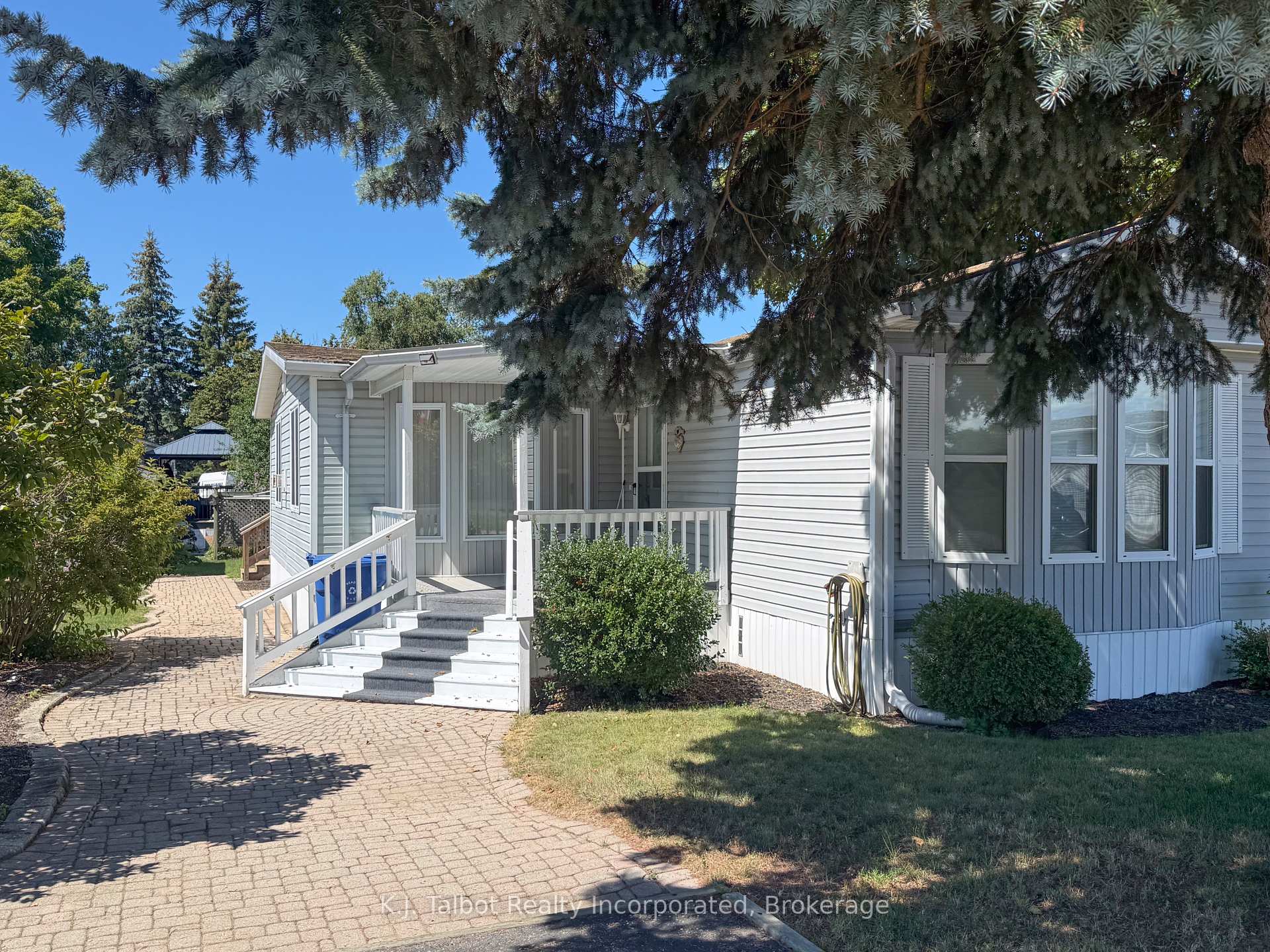 Photo 1 of 55 Algonquin Lane, Ashfield-Colborne-Wawanosh, Colborne — HOMEH