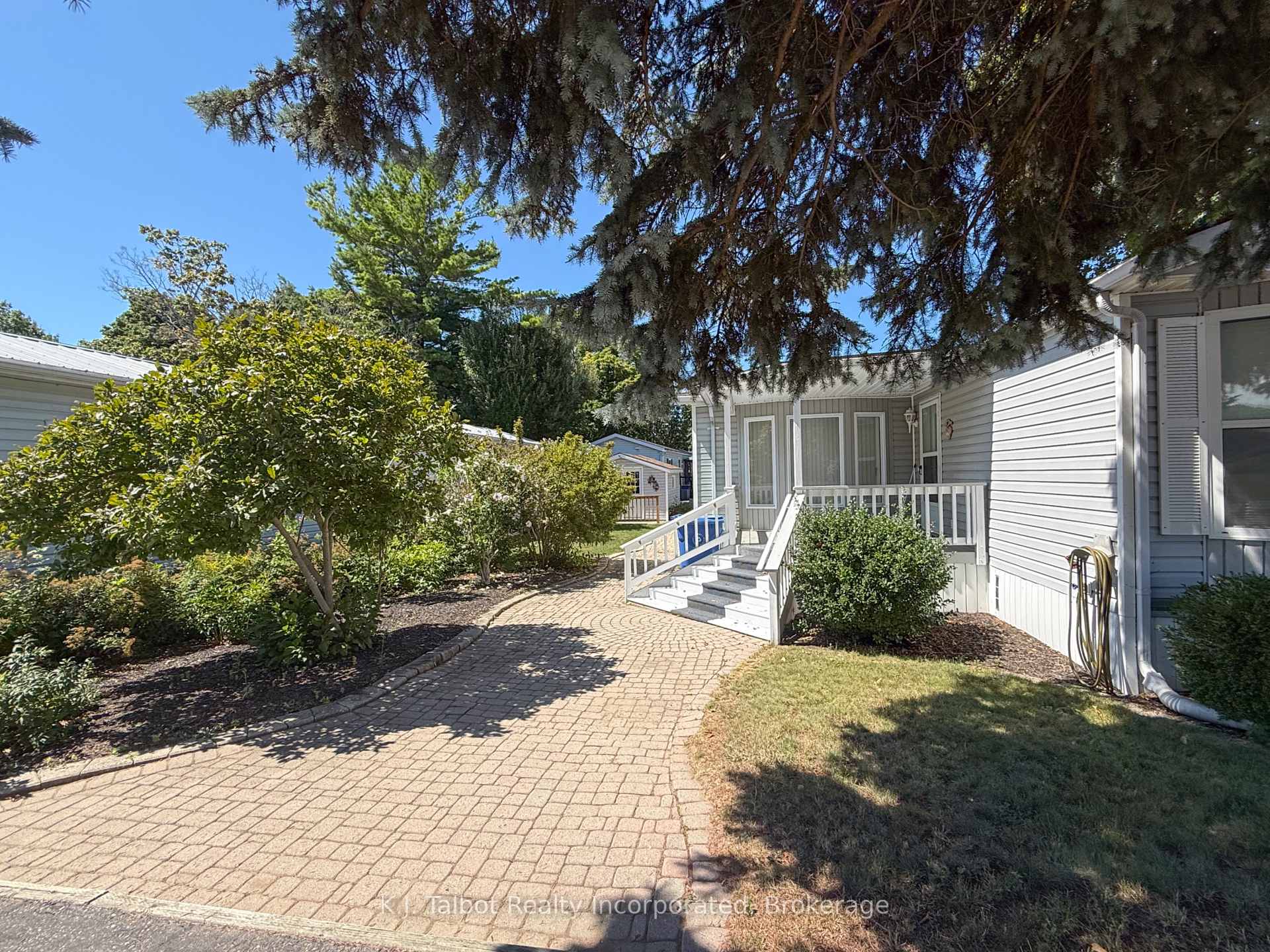Photo 3 of 55 Algonquin Lane, Ashfield-Colborne-Wawanosh, Colborne — HOMEH