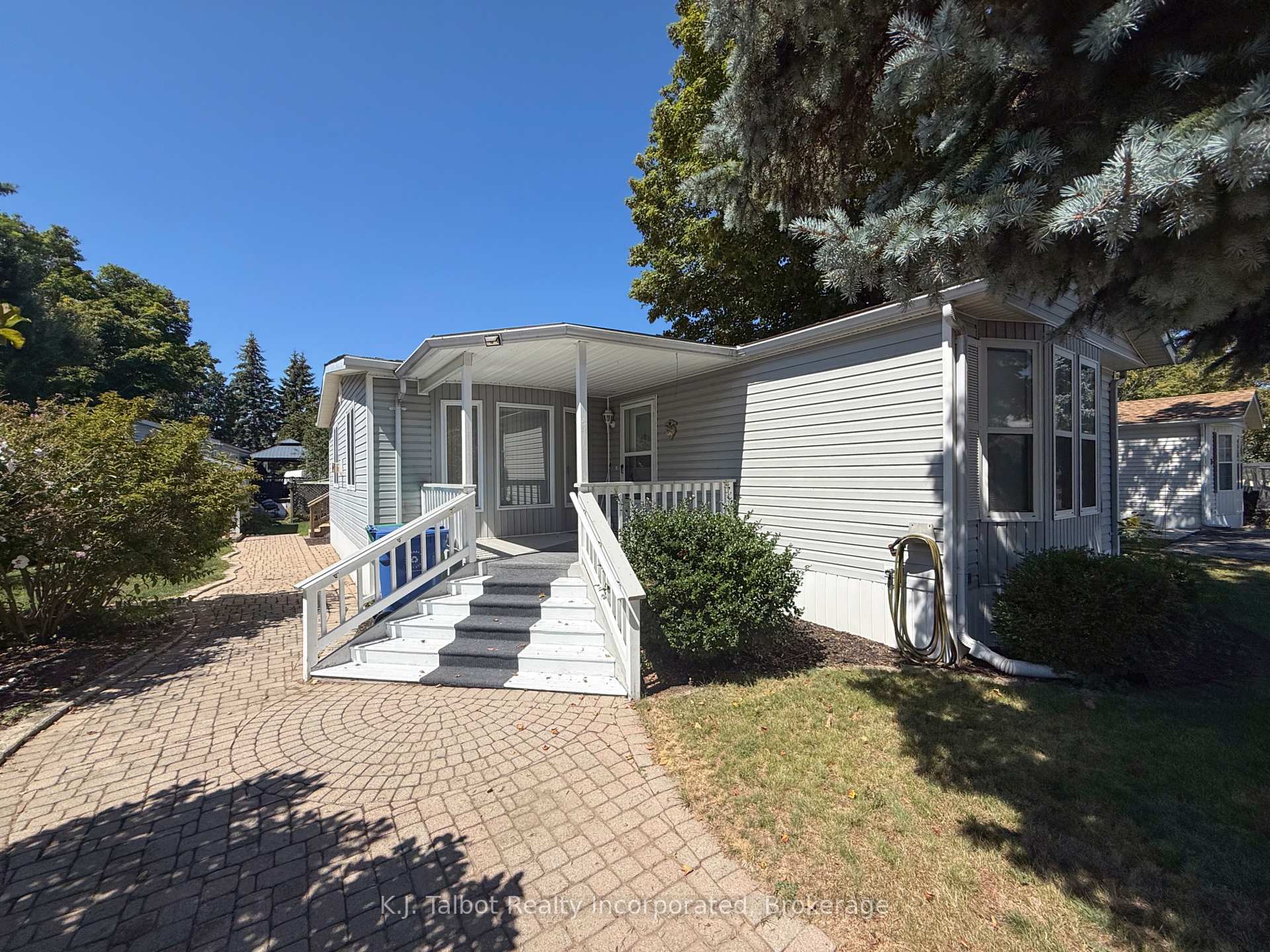Photo 5 of 55 Algonquin Lane, Ashfield-Colborne-Wawanosh, Colborne — HOMEH