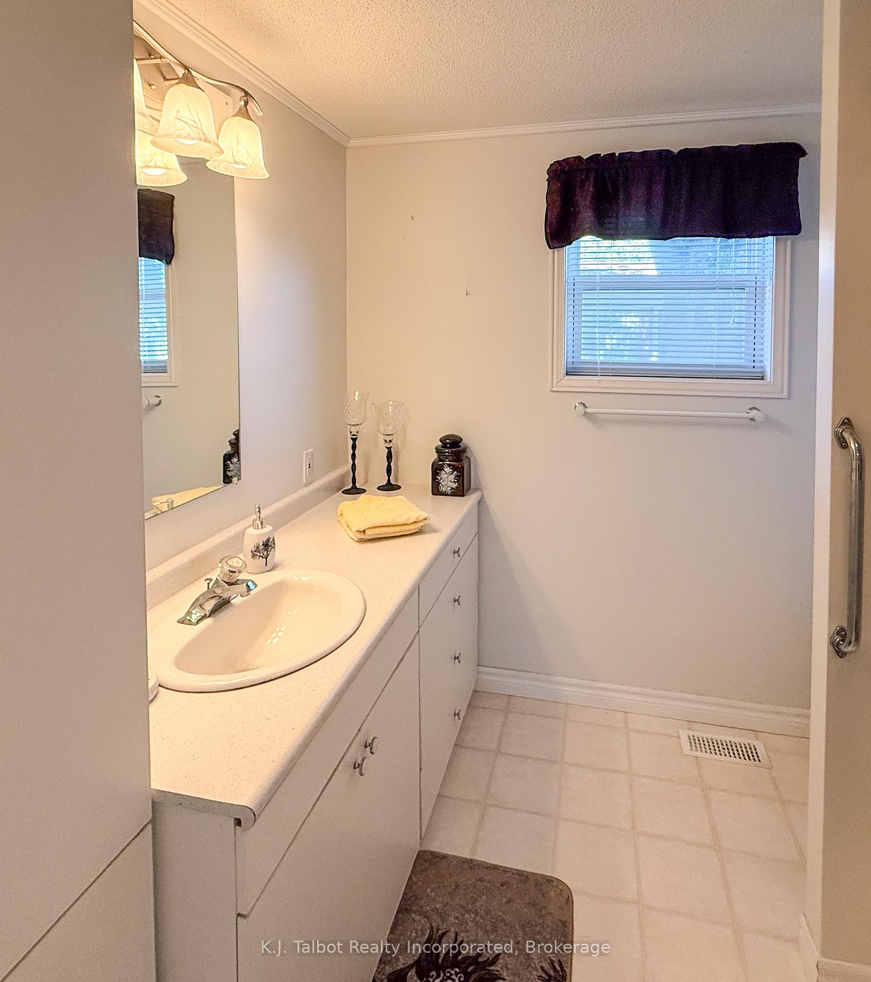 Photo 40 of 55 Algonquin Lane, Ashfield-Colborne-Wawanosh, Colborne — HOMEH