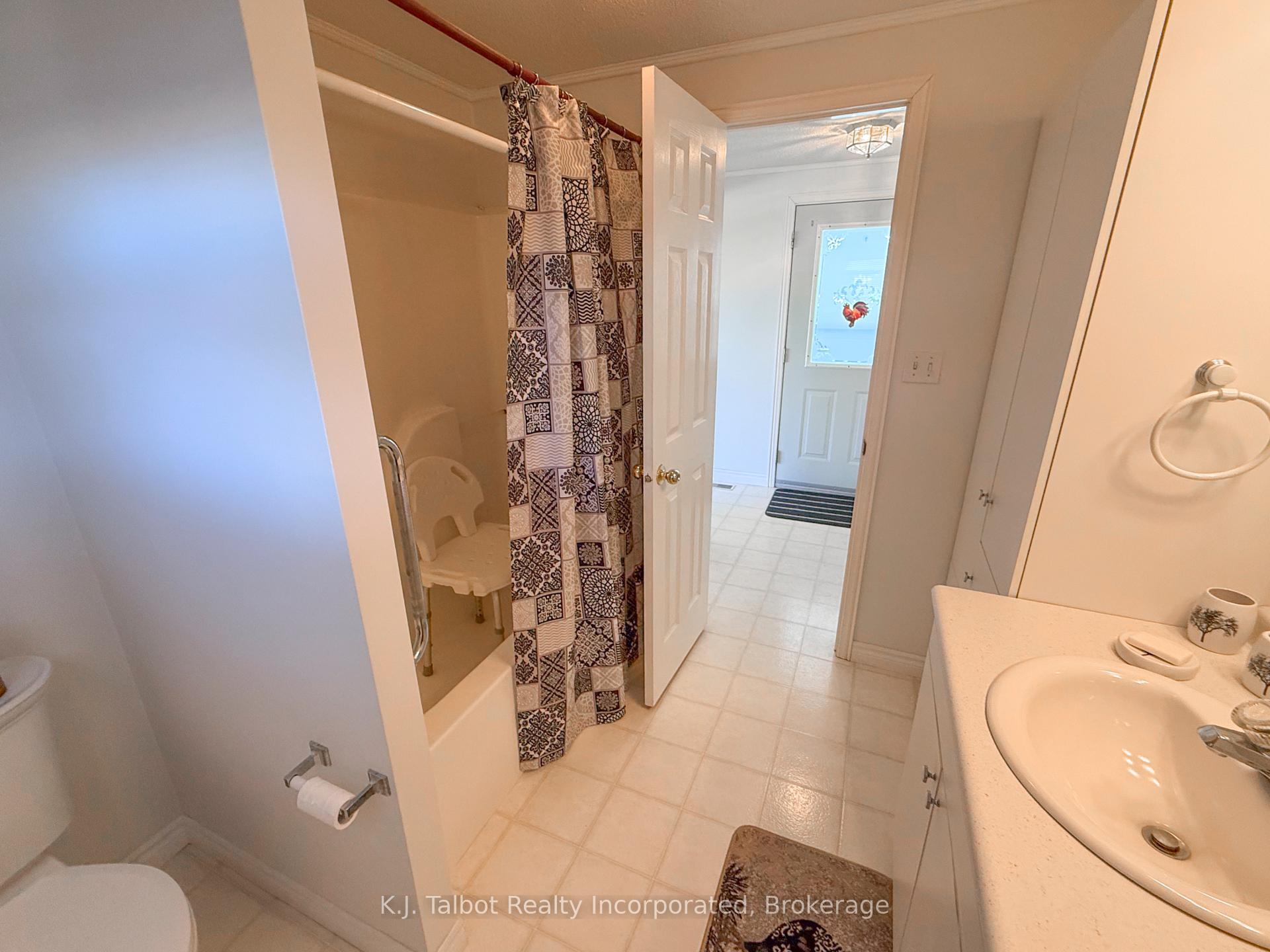 Photo 42 of 55 Algonquin Lane, Ashfield-Colborne-Wawanosh, Colborne — HOMEH