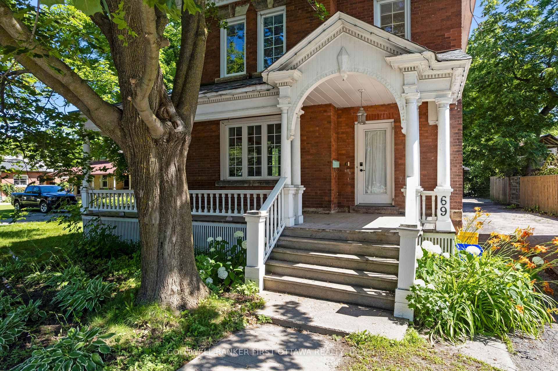 Photo of 69 Wilson Street W