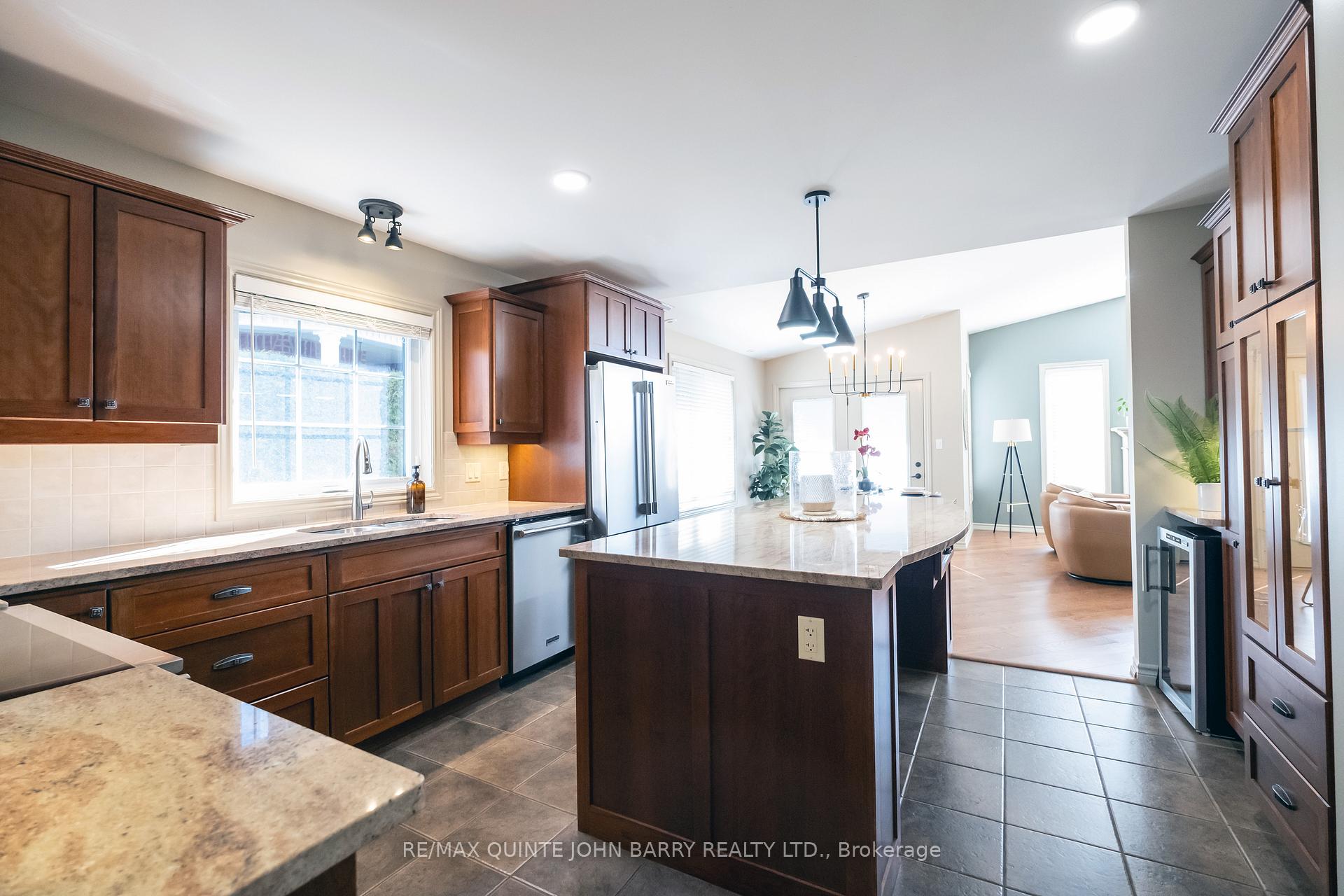 Photo 10 of 4 Hickory Court, Brighton — HOMEH