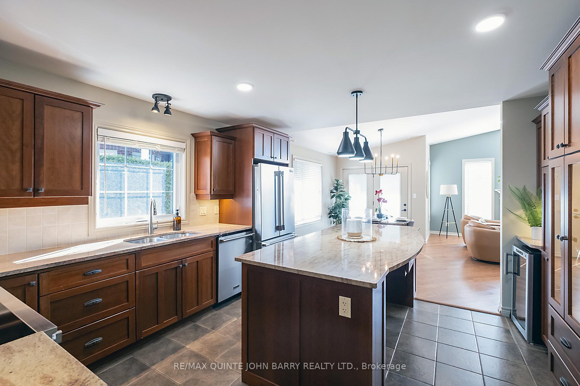Photo 11 of 4 Hickory Court, Brighton — HOMEH