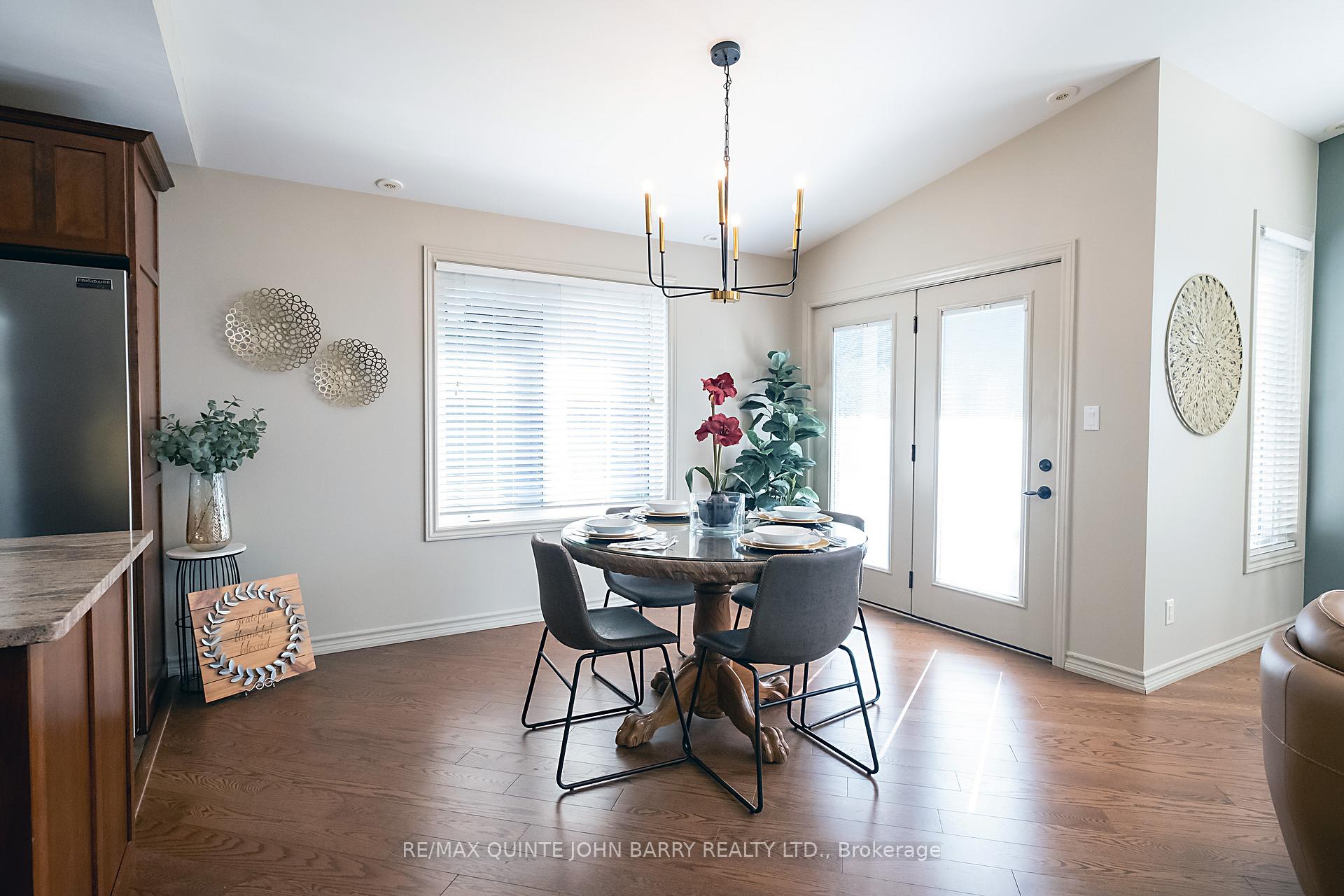 Photo 14 of 4 Hickory Court, Brighton — HOMEH