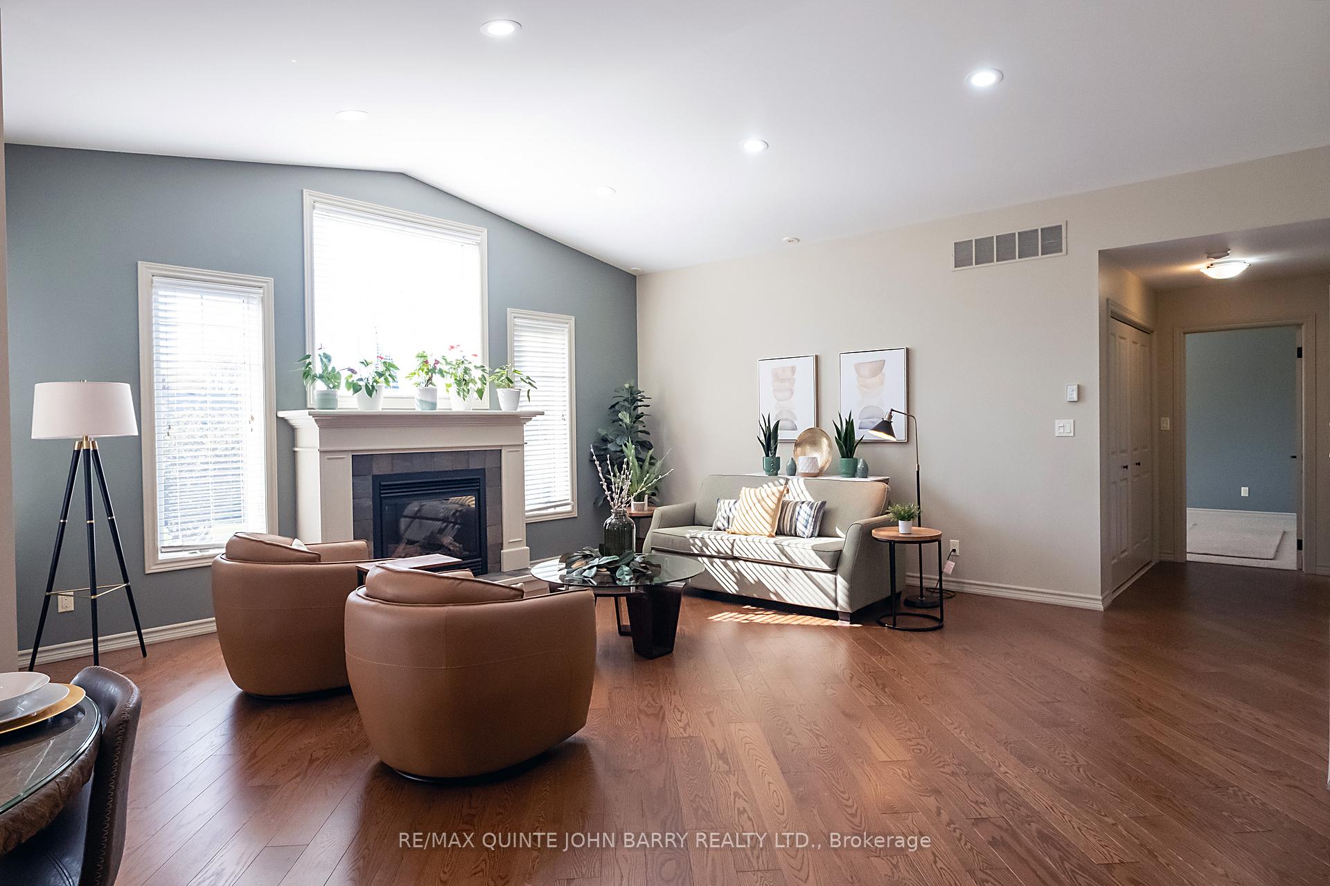 Photo 18 of 4 Hickory Court, Brighton — HOMEH