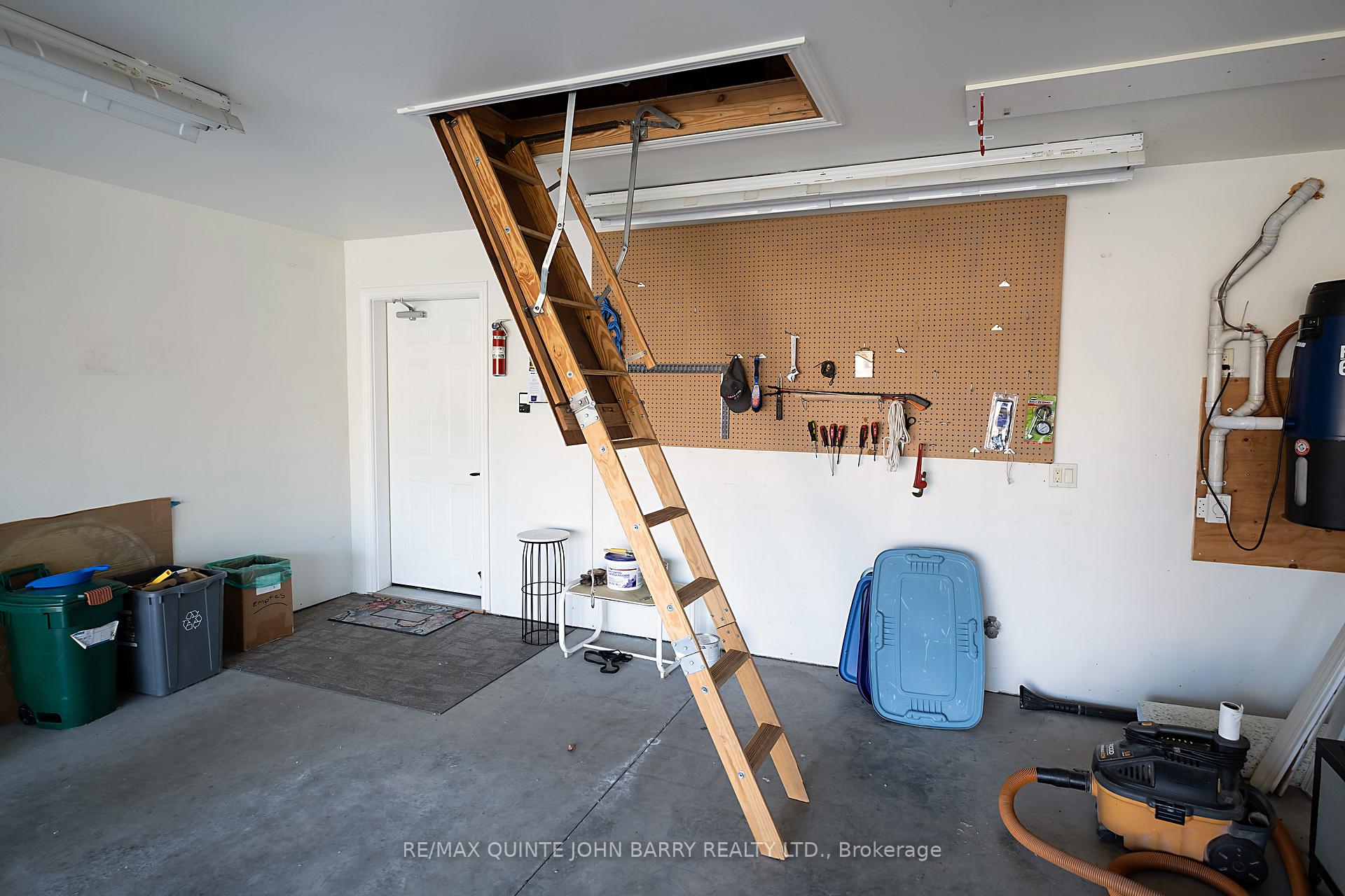 Photo 33 of 4 Hickory Court, Brighton — HOMEH