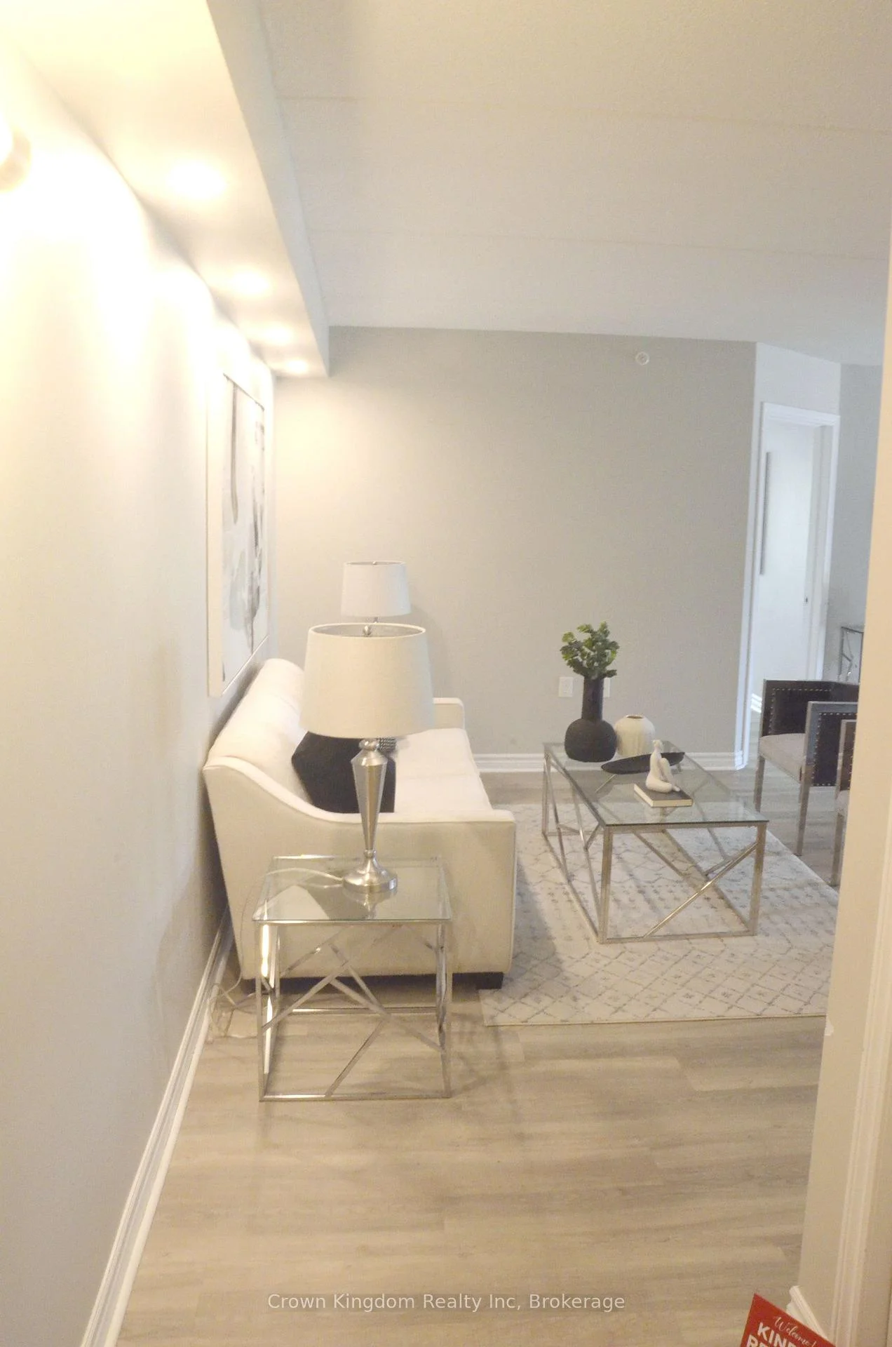 Photo 6 of Unit 212, 1360 Main Street E, Milton, Dempsey — HOMEH