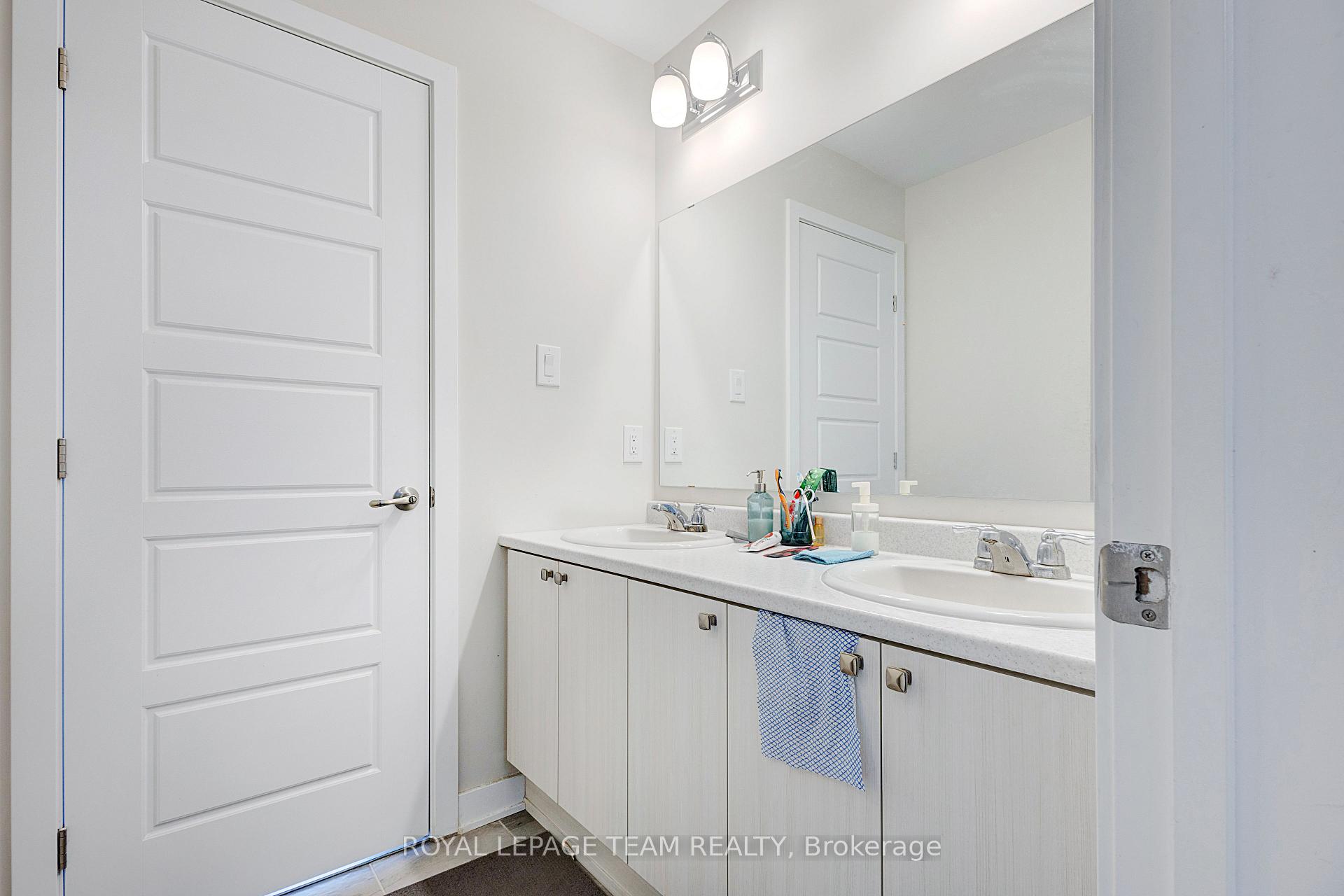 Photo 18 of 1007 Showman Street, Ottawa, Goulbourn Twp From Franktown Rd/South To Rideau — HOMEH