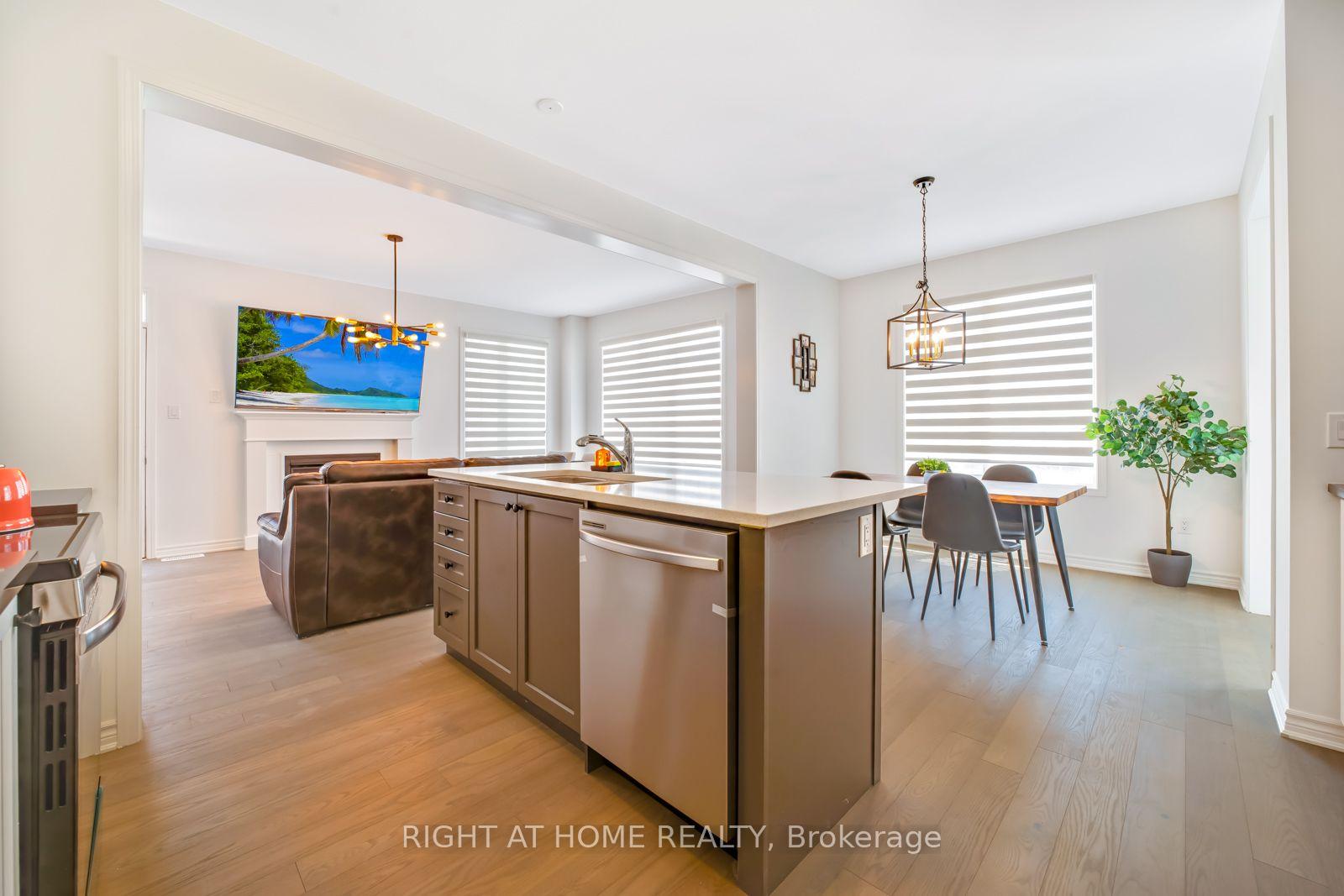 Photo 12 of 3358 Marchington Square, Pickering, Rural Pickering — HOMEH