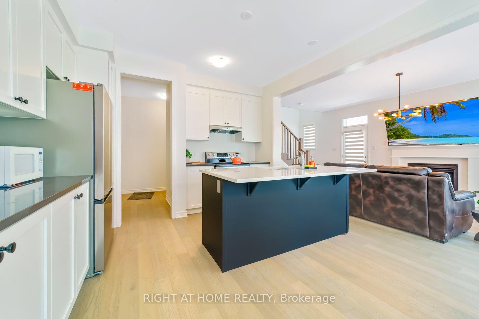 Photo 13 of 3358 Marchington Square, Pickering, Rural Pickering — HOMEH