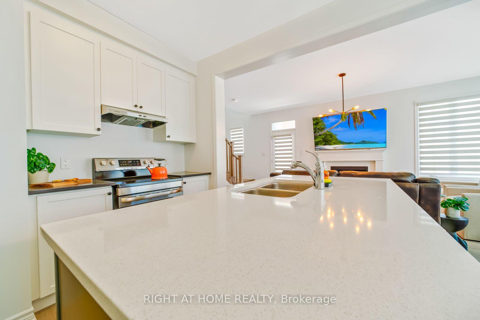Photo 14 of 3358 Marchington Square, Pickering, Rural Pickering — HOMEH