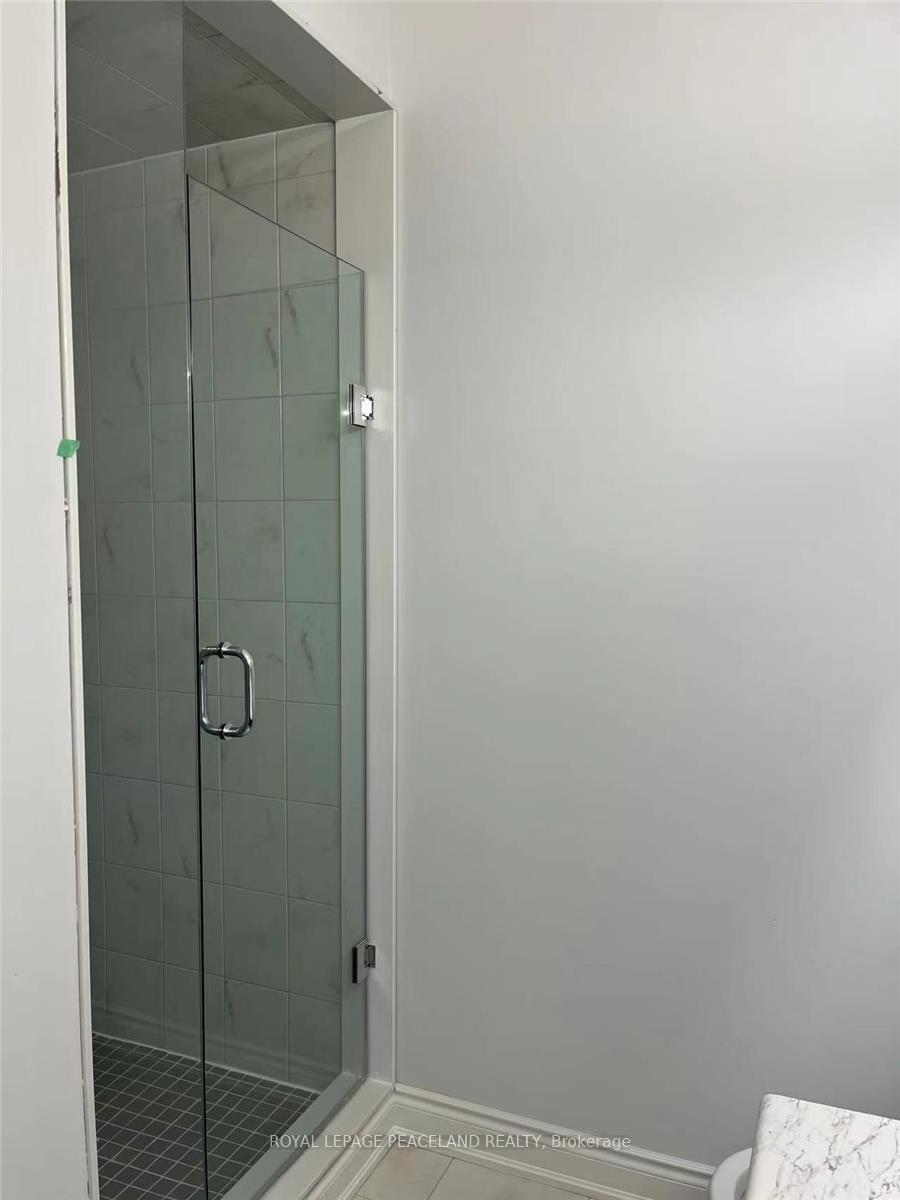 Photo 9 of 27 Ballinger Way, Uxbridge — HOMEH
