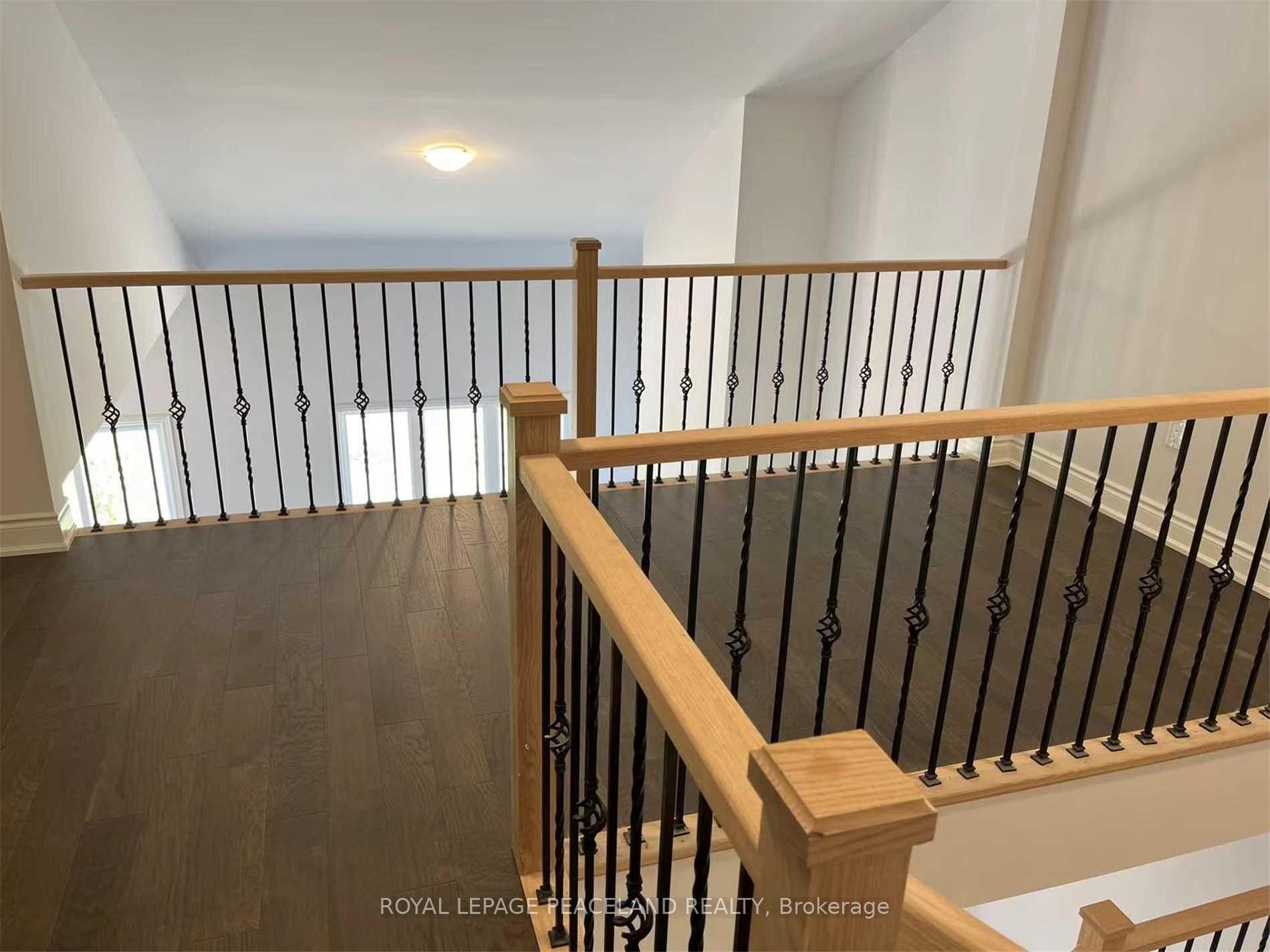 Photo 13 of 27 Ballinger Way, Uxbridge — HOMEH