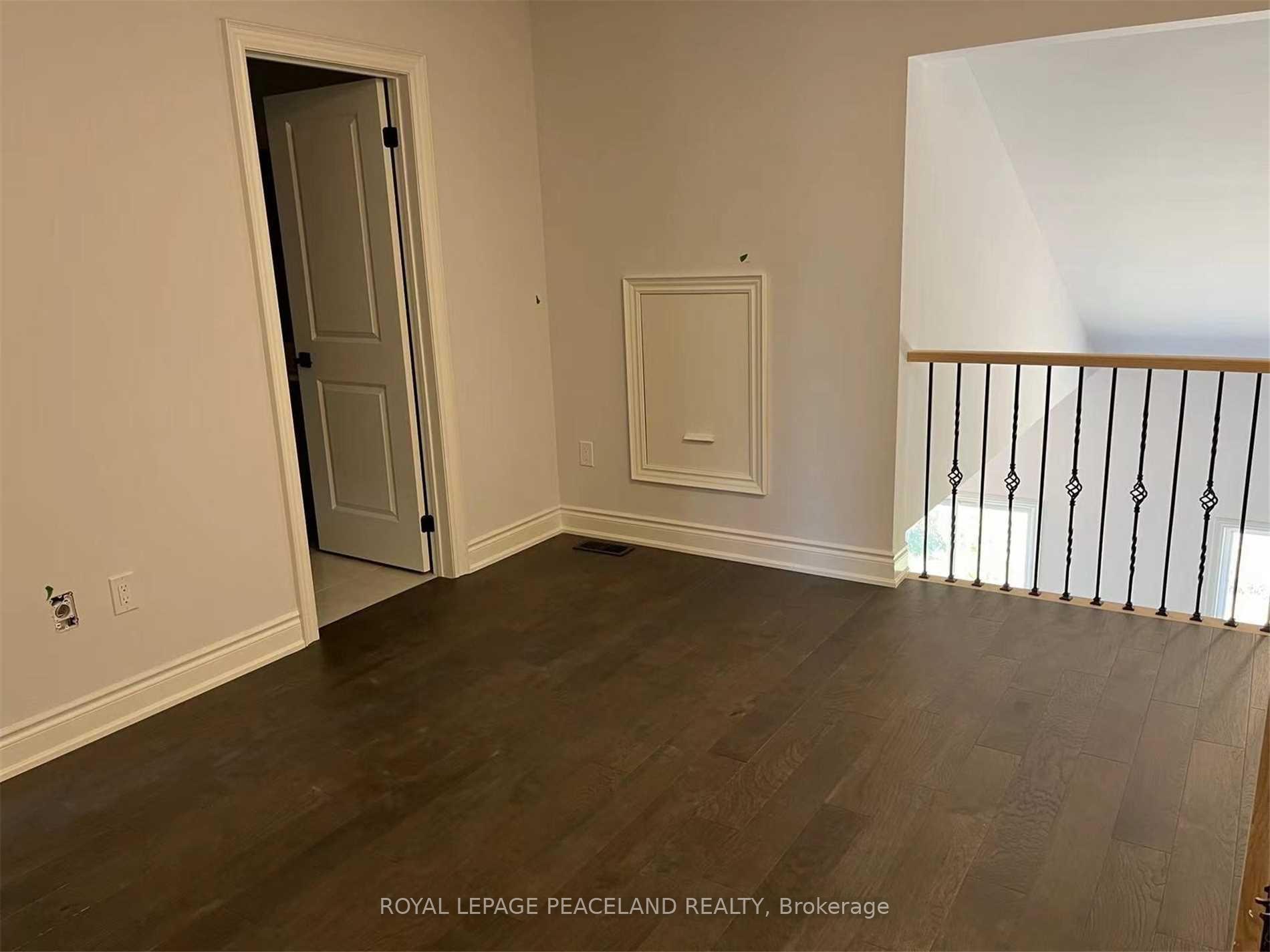Photo 16 of 27 Ballinger Way, Uxbridge — HOMEH
