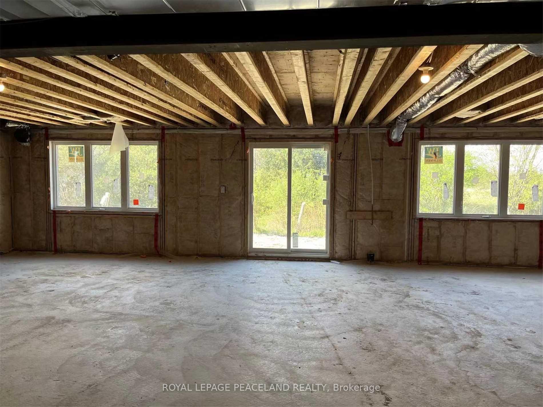 Photo 19 of 27 Ballinger Way, Uxbridge — HOMEH