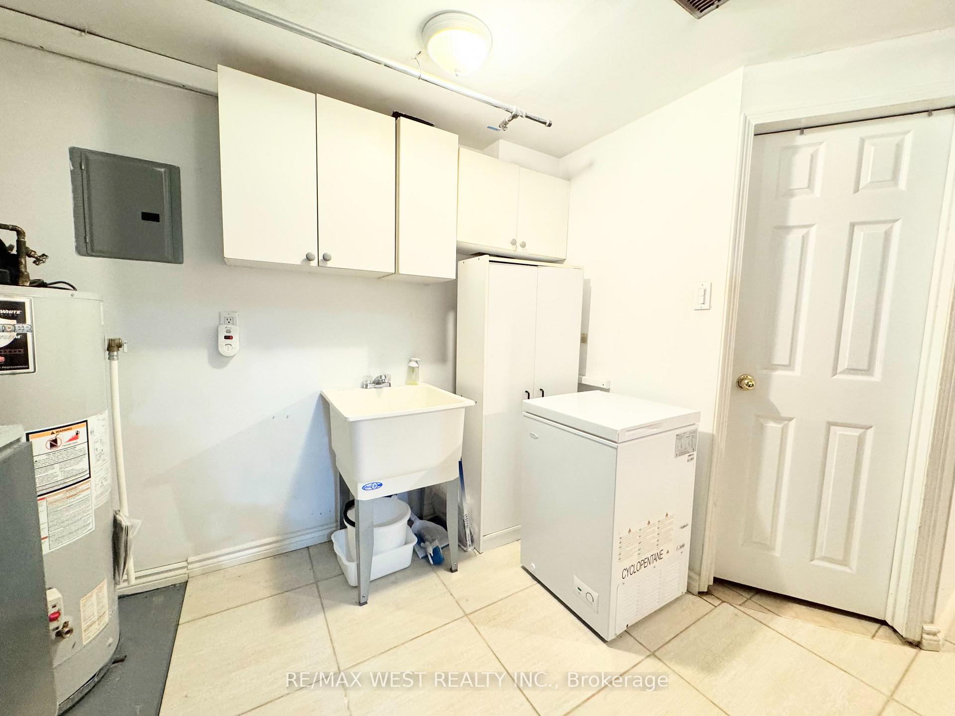 Photo 27 of 10 Hardcastle Court, Brampton, Central Park — HOMEH