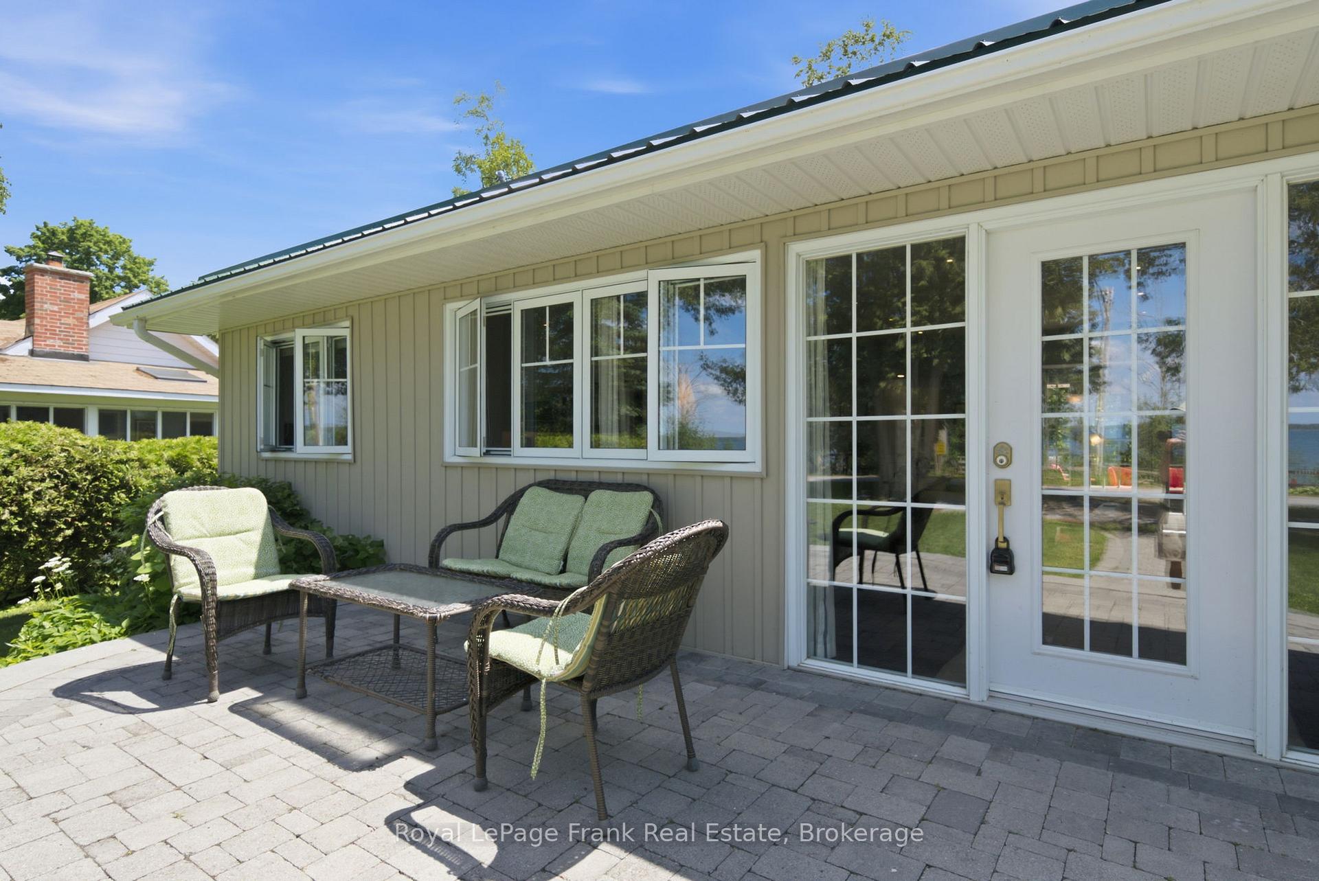 Photo 32 of 15 Lakeshore Road, Brock, Beaverton — HOMEH