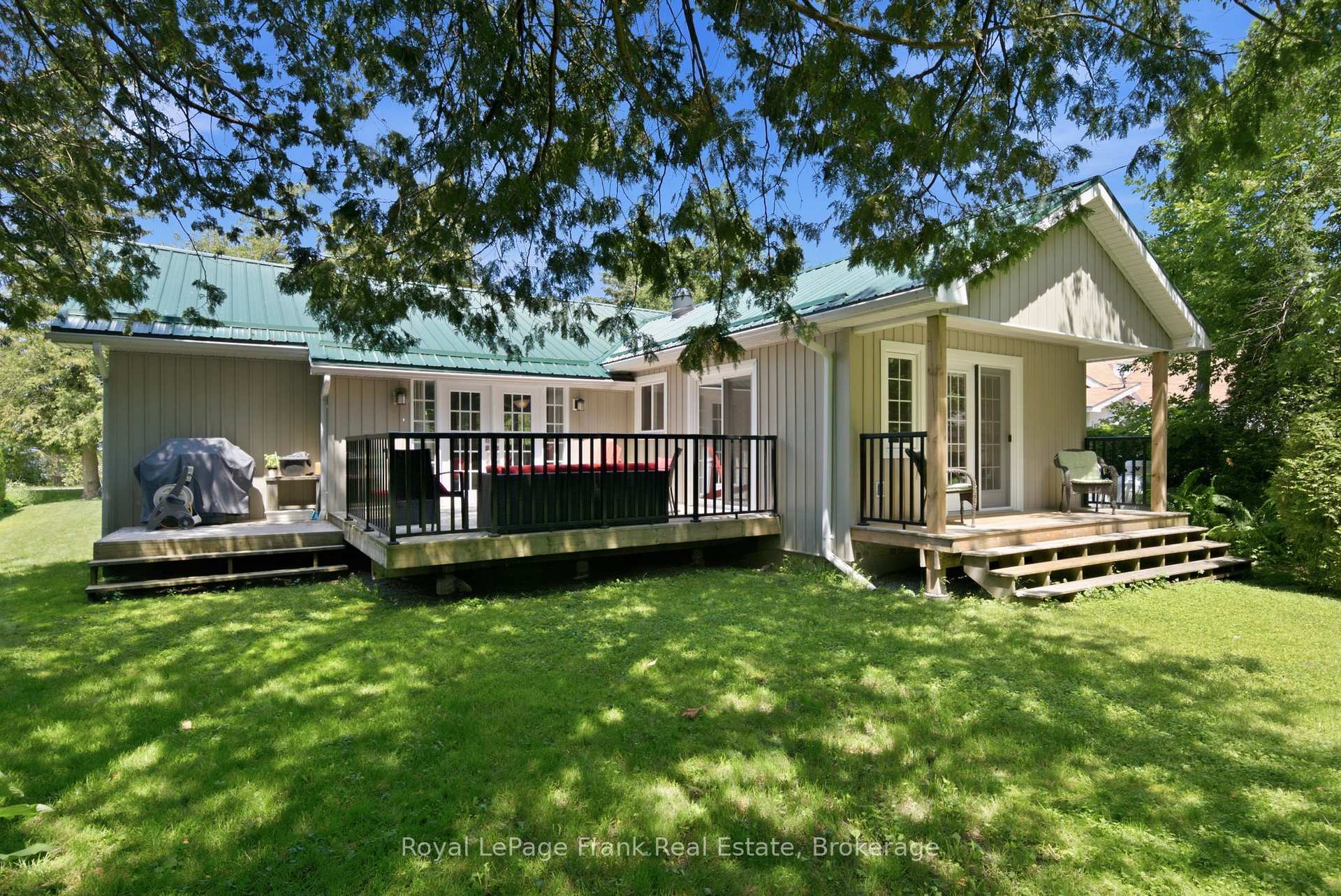 Photo 36 of 15 Lakeshore Road, Brock, Beaverton — HOMEH