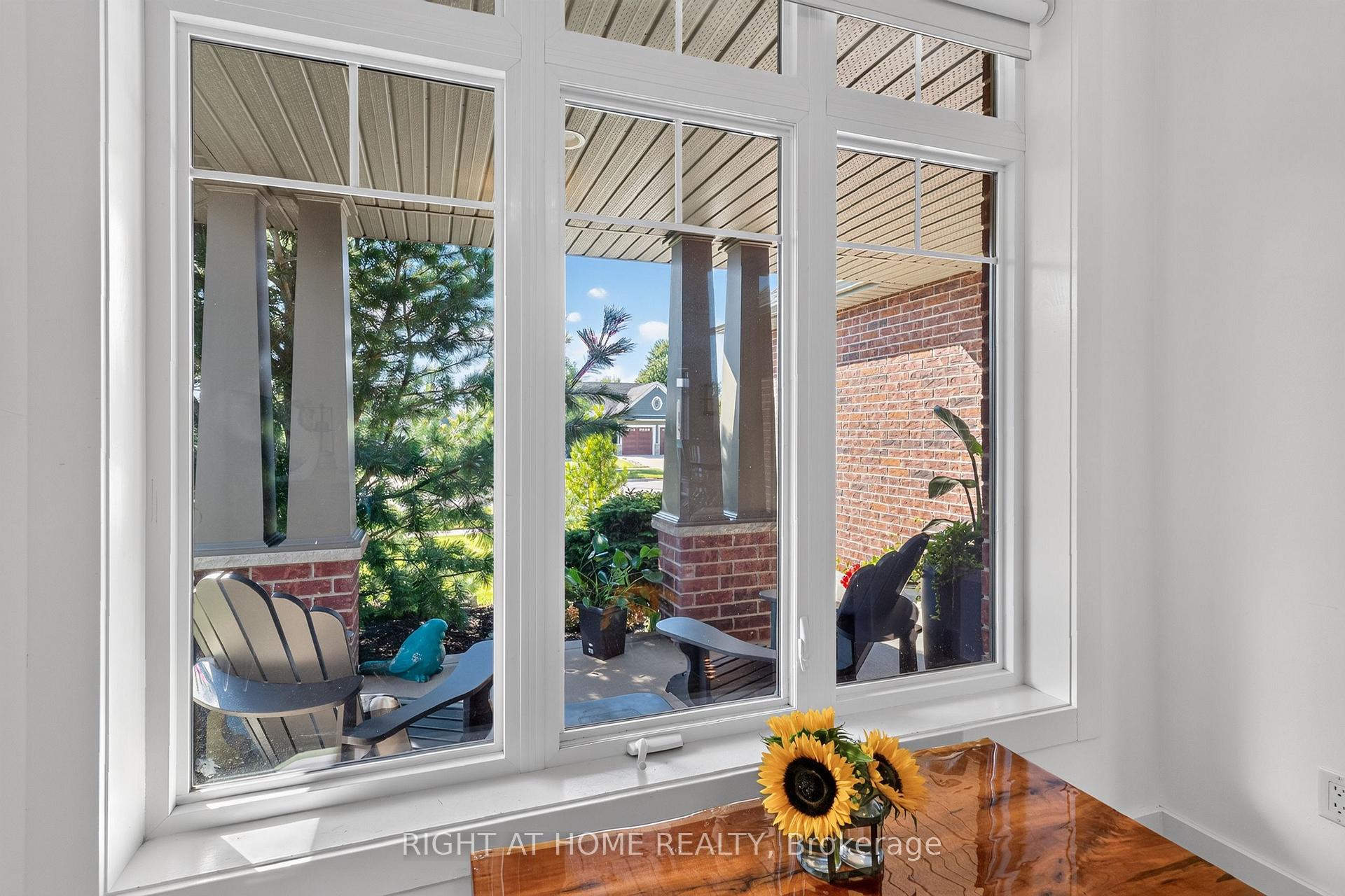 Photo 6 of 90 Shaw Valley Drive, St. Thomas — HOMEH